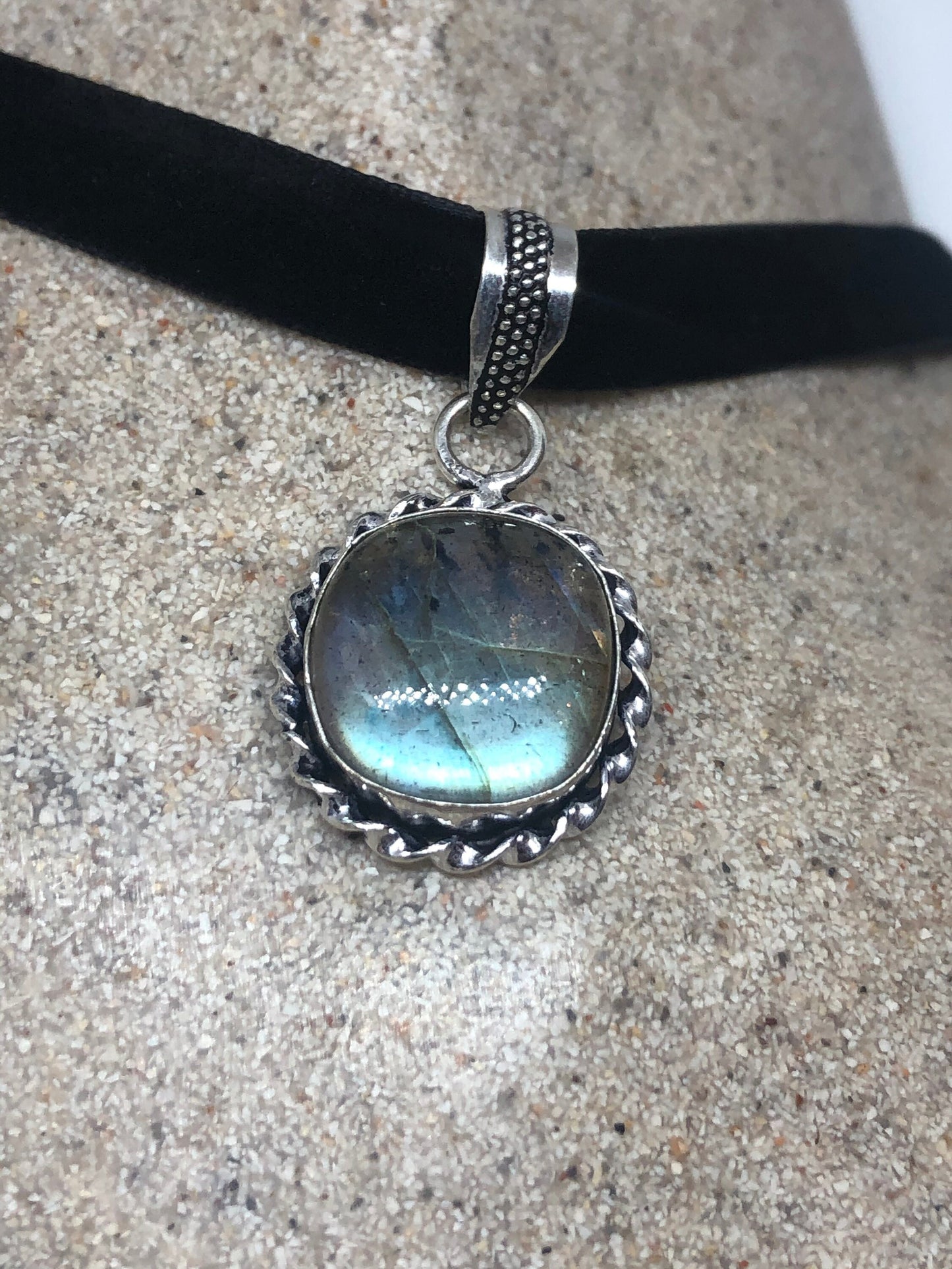 Vintage Silver Genuine Labradorite Gemstone Necklace.