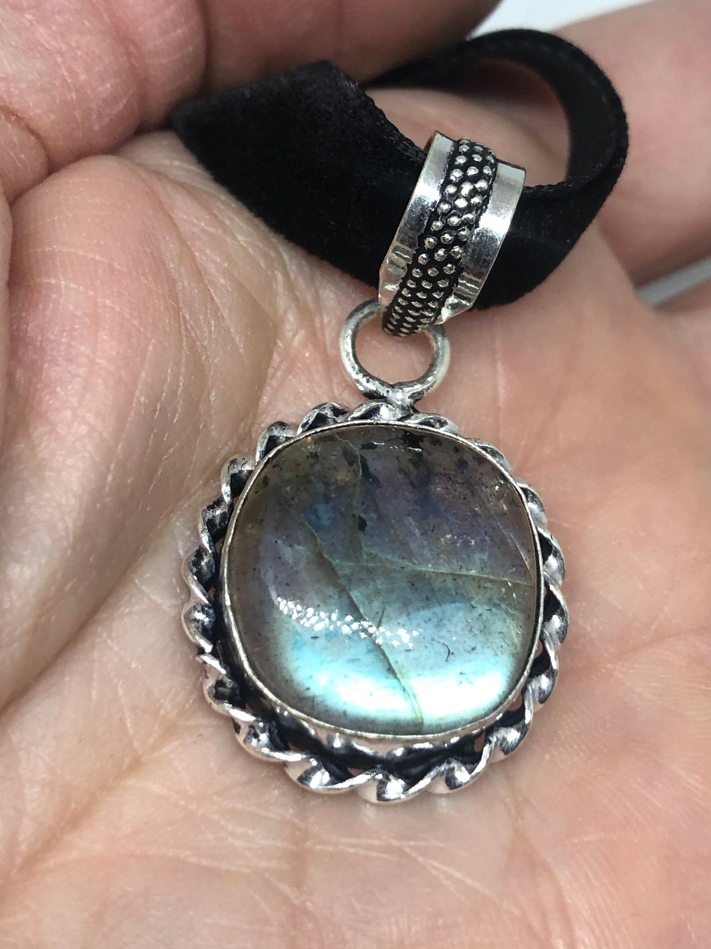 Vintage Silver Genuine Labradorite Gemstone Necklace.