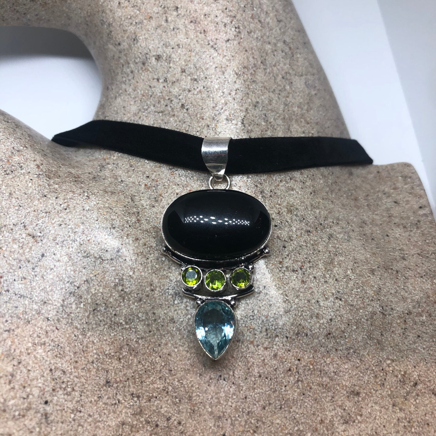 Vintage Silver Black Onyx Peridot Blue Topaz Choker Pendant Necklace