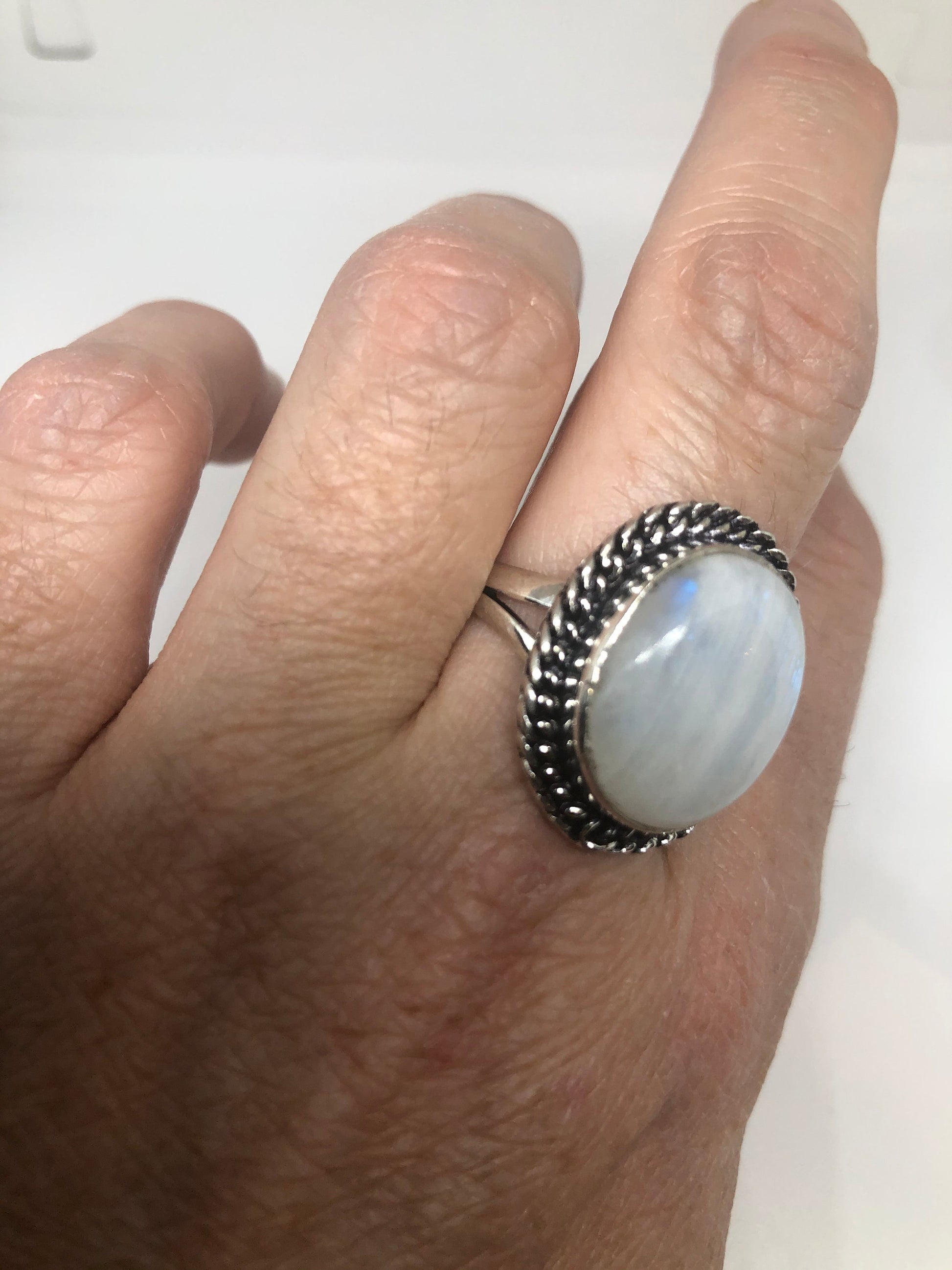 Vintage Genuine Blue White Rainbow Moonstone Ring Size 8.5