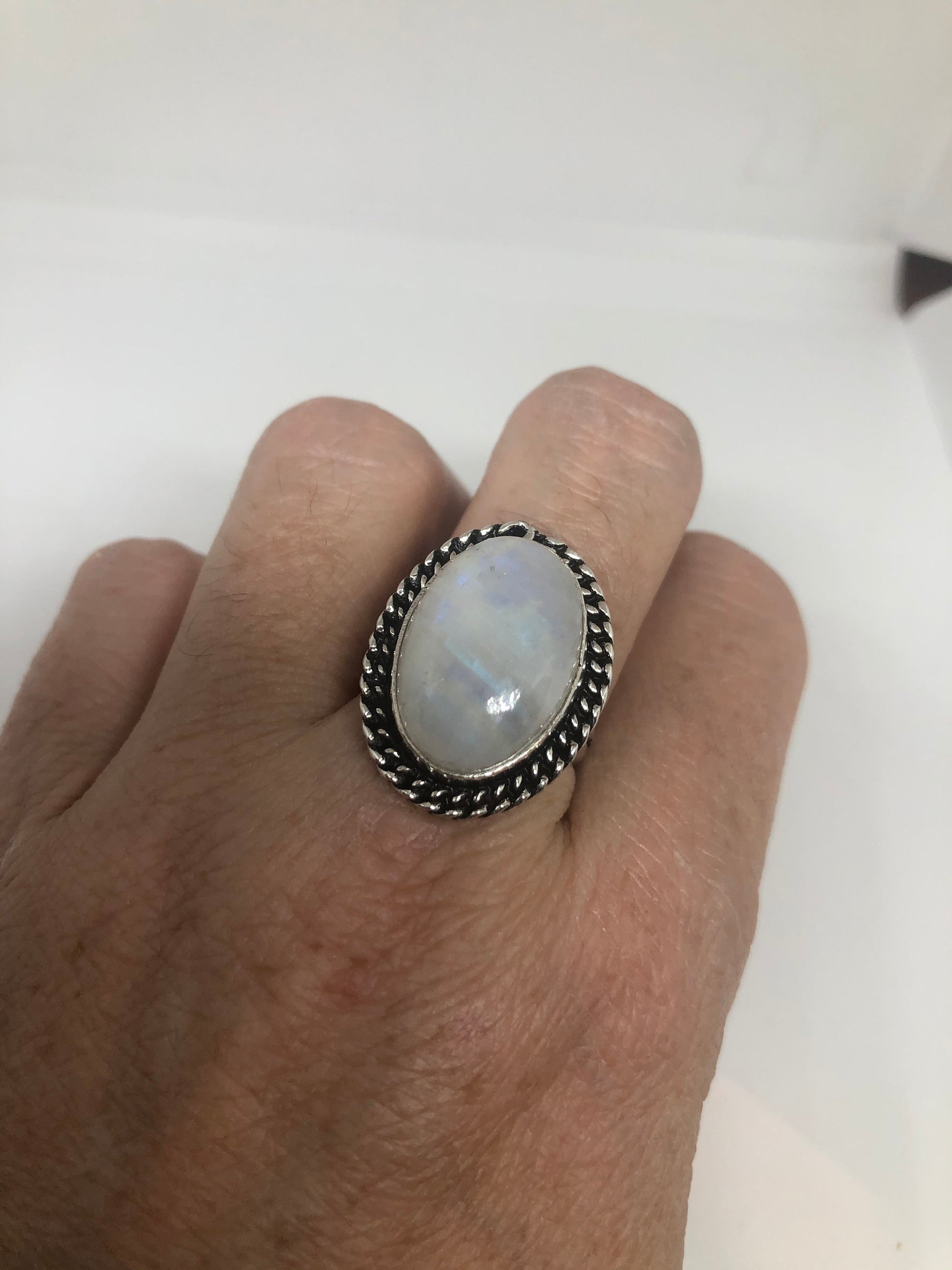 Vintage Genuine Blue White Rainbow Moonstone Ring Size 8