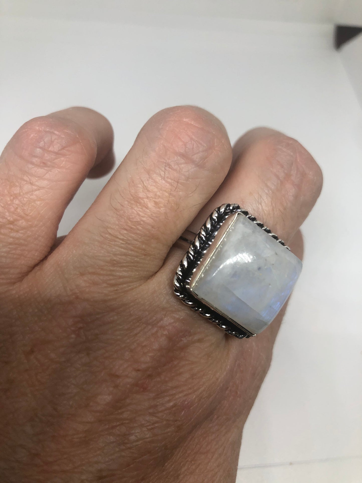 Vintage Genuine Blue White Rainbow Moonstone Ring Size 8