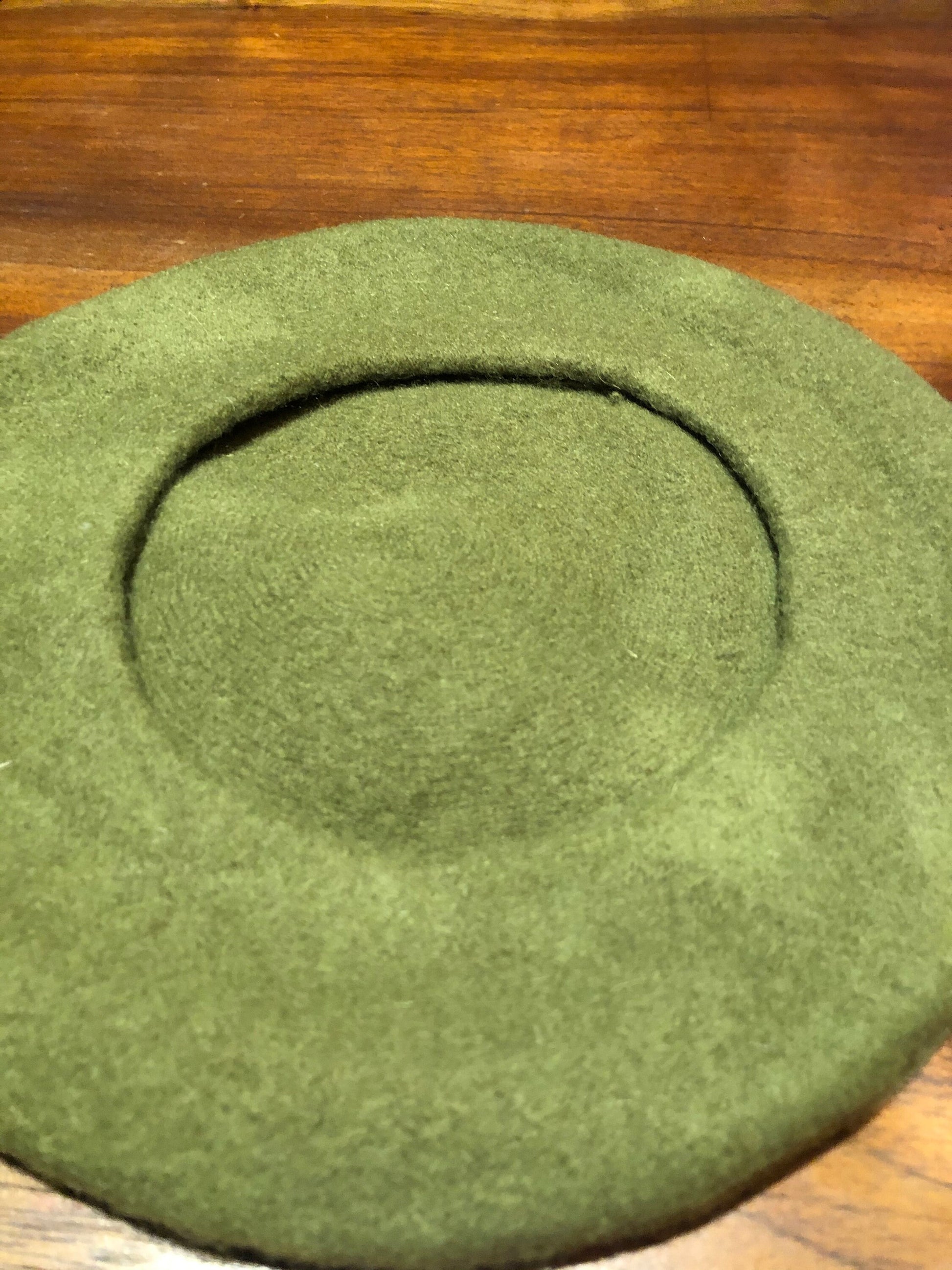 Vintage Moss Green Wool Felt 11 in Beret Hat