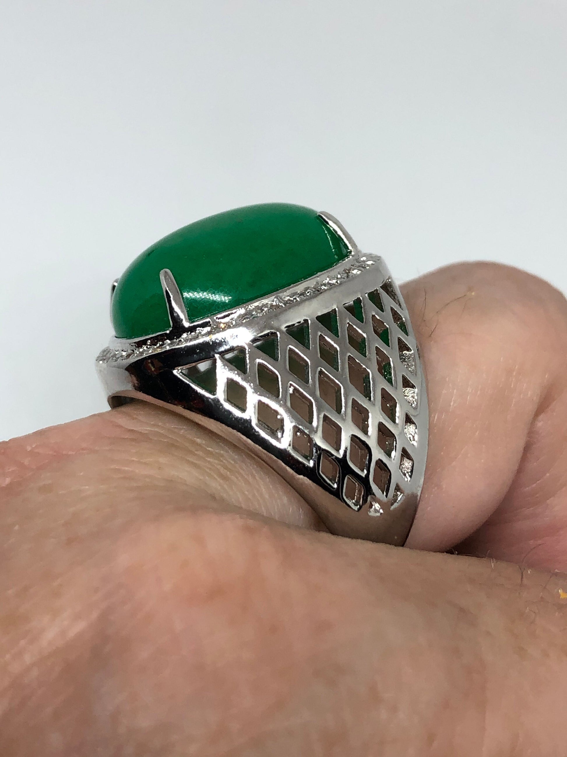 Vintage Lucky Green Nephrite Jade Ring