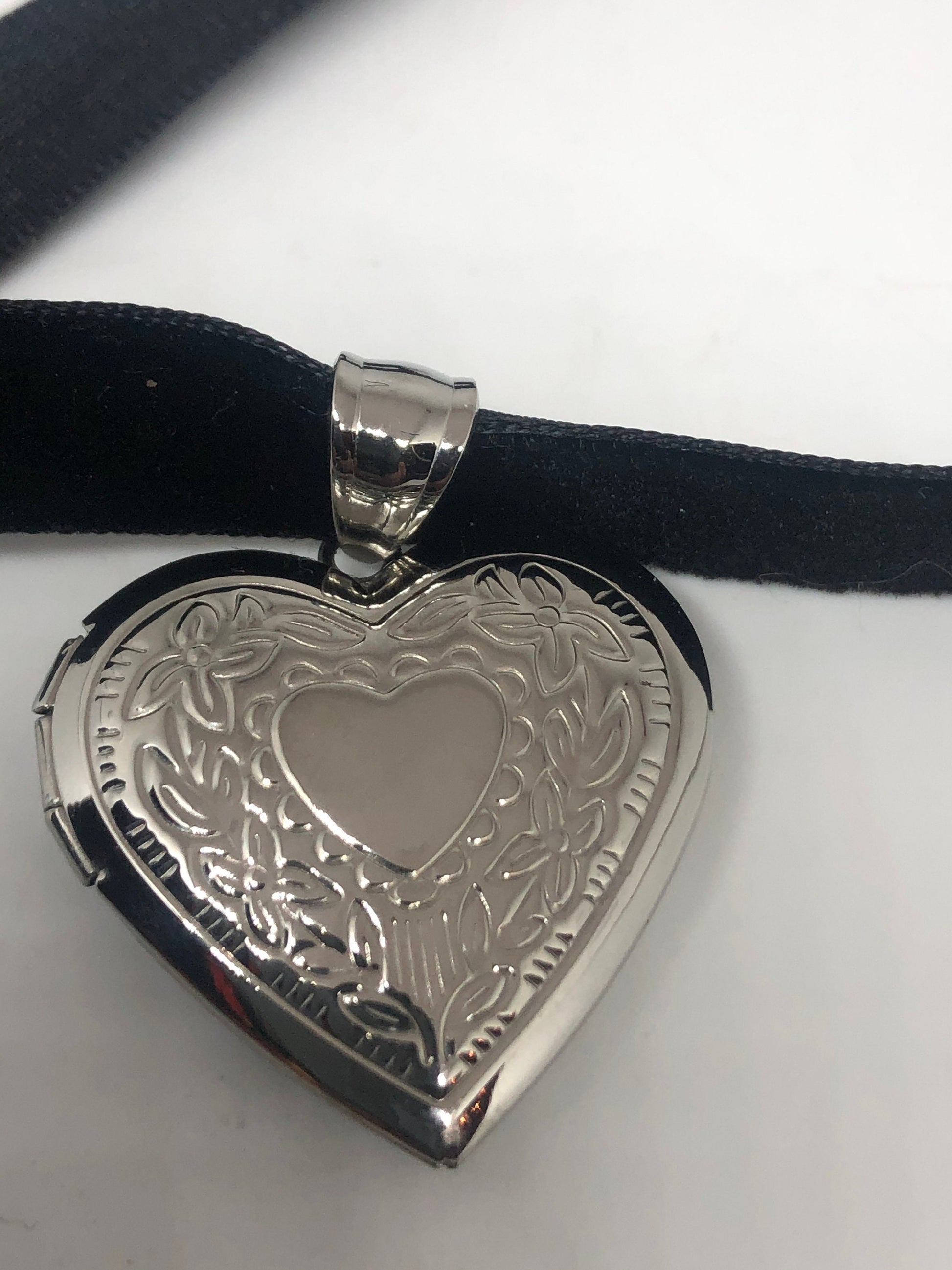 Vintage Silver Locket | Tiny Heart Photo Charm Stainless Steel Deco Etched Choker Necklace