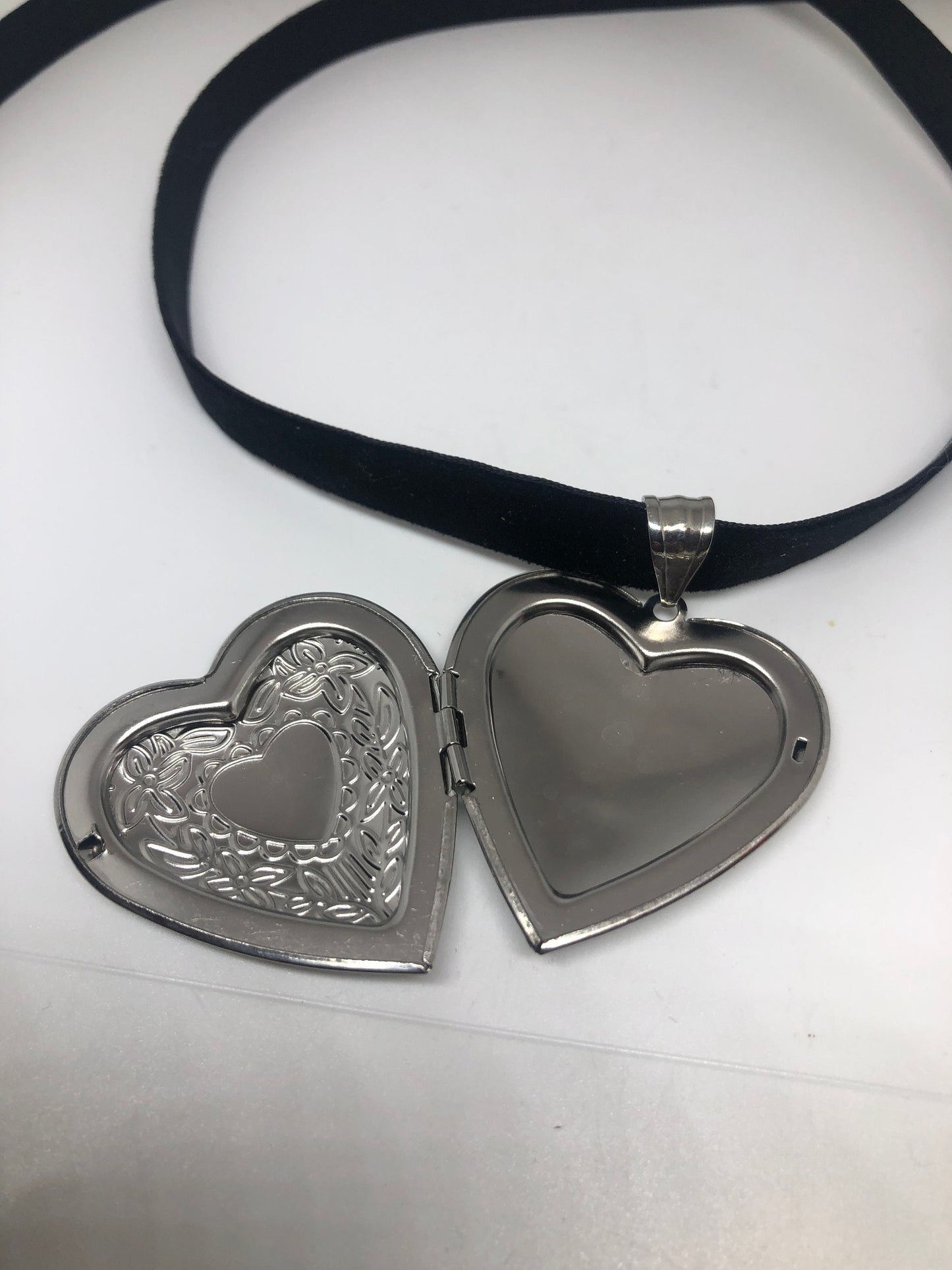 Vintage Silver Locket | Tiny Heart Photo Charm Stainless Steel Deco Etched Choker Necklace