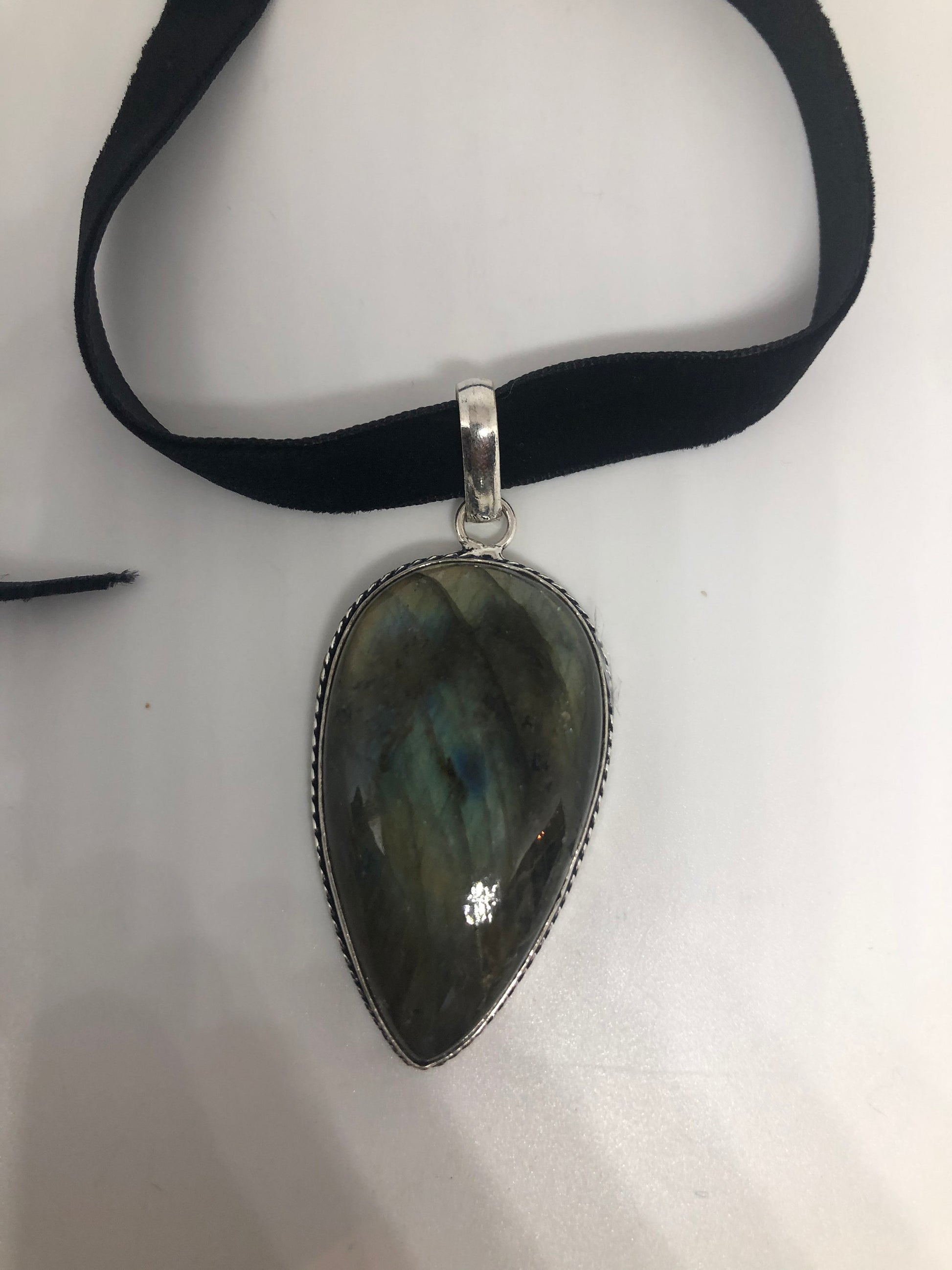 Vintage Silver Genuine Labradorite Gemstone Necklace.