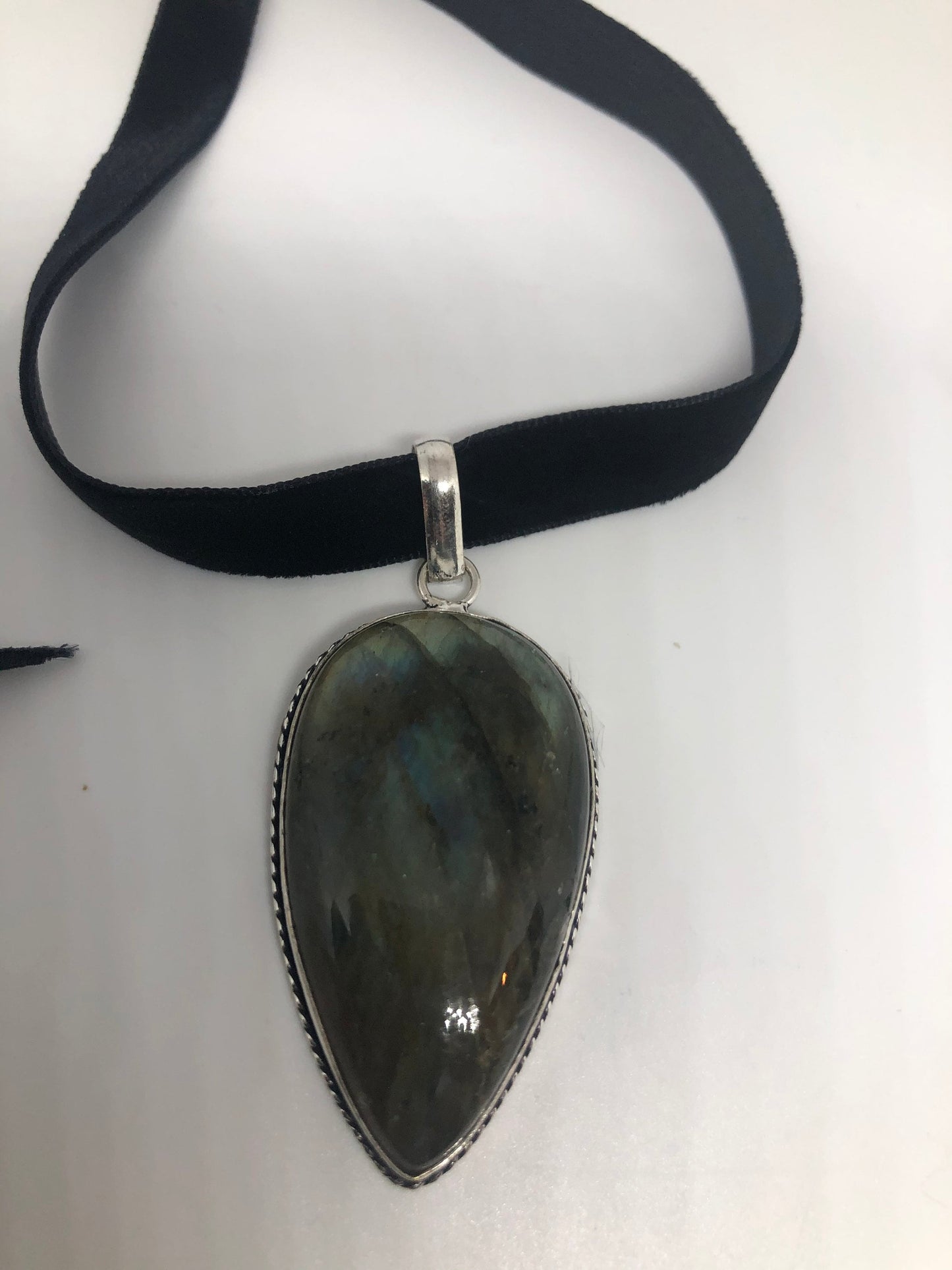 Vintage Silver Genuine Labradorite Gemstone Necklace.