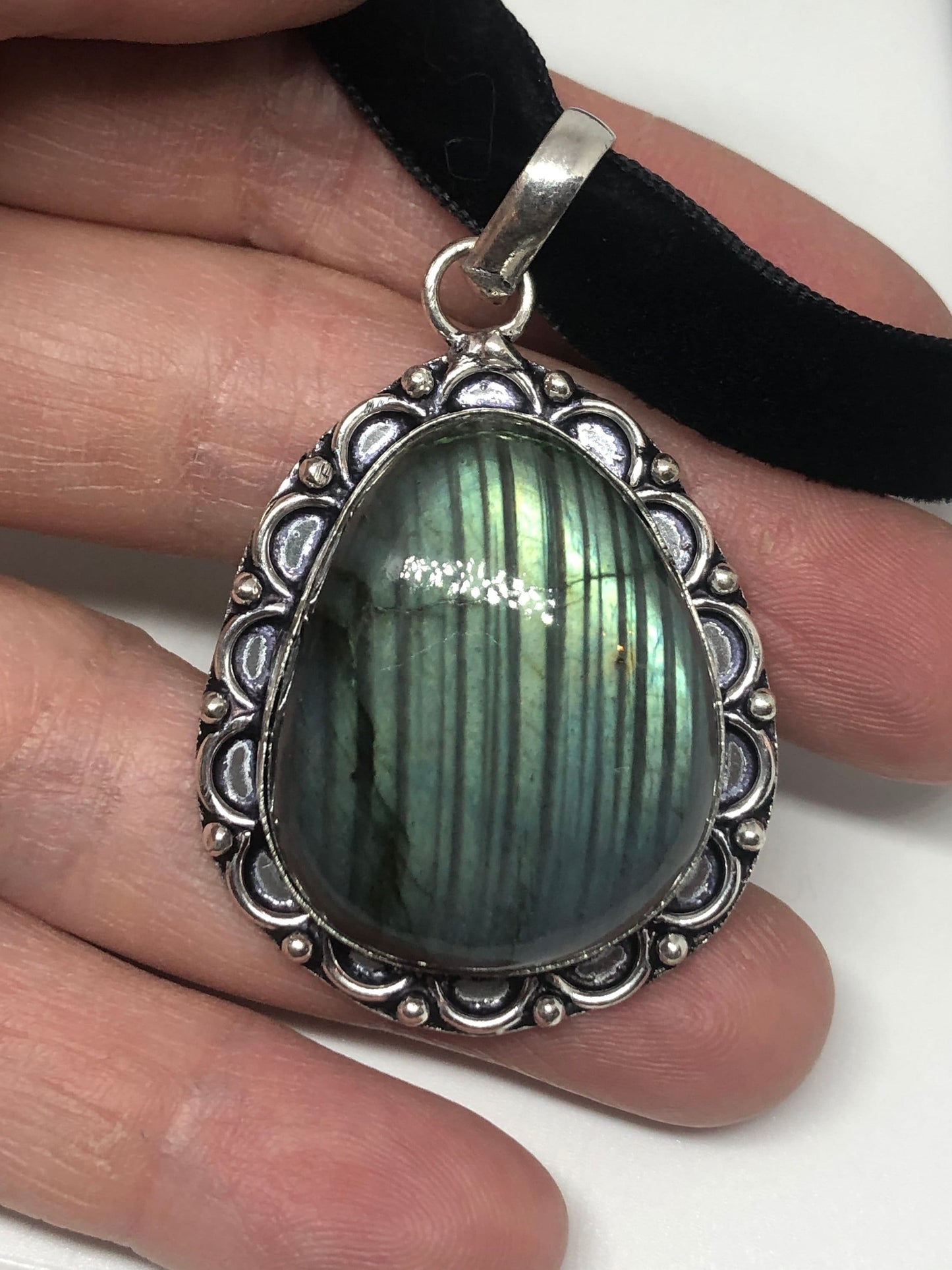 Vintage Silver Genuine Labradorite Gemstone Necklace.