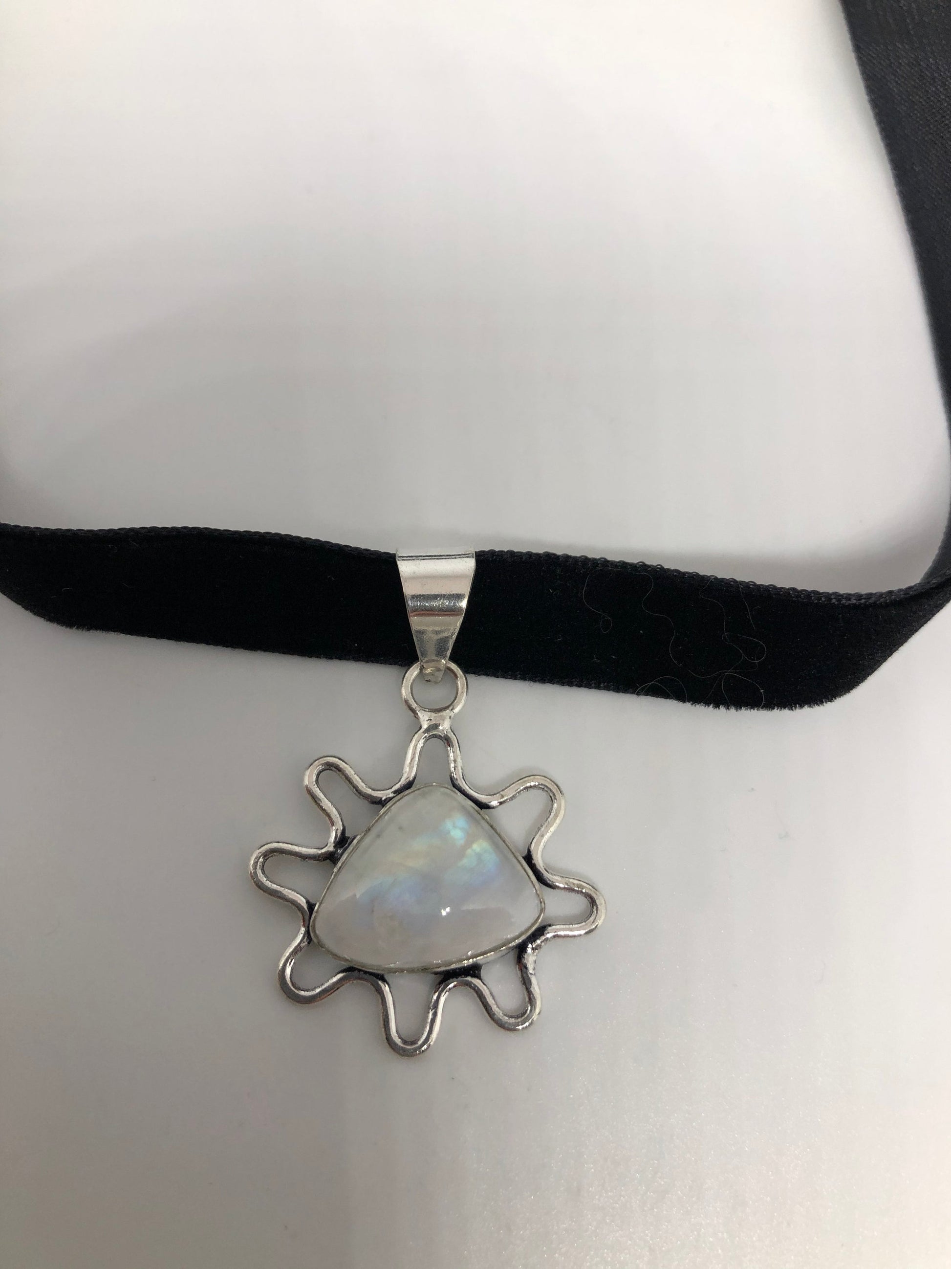 Vintage Rainbow Moonstone Choker Pendant Necklace