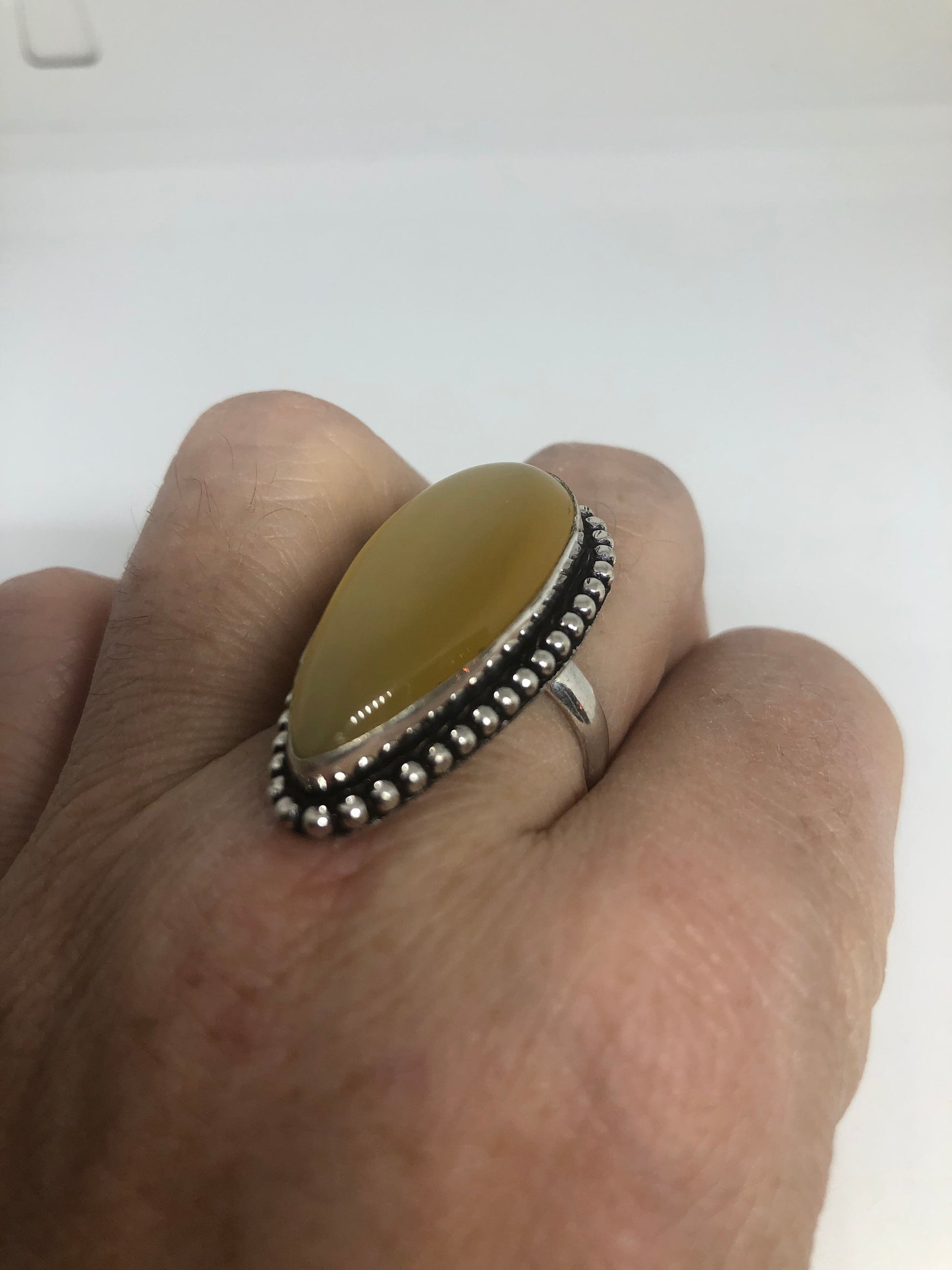 Vintage Yellow Cats Eye Art Glass Ring Size 7