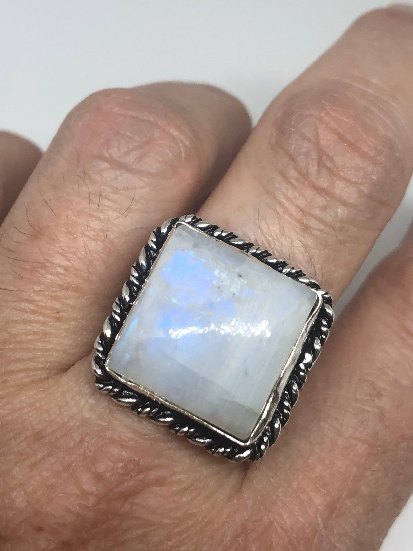 Vintage Genuine Blue White Rainbow Moonstone Ring Size 8