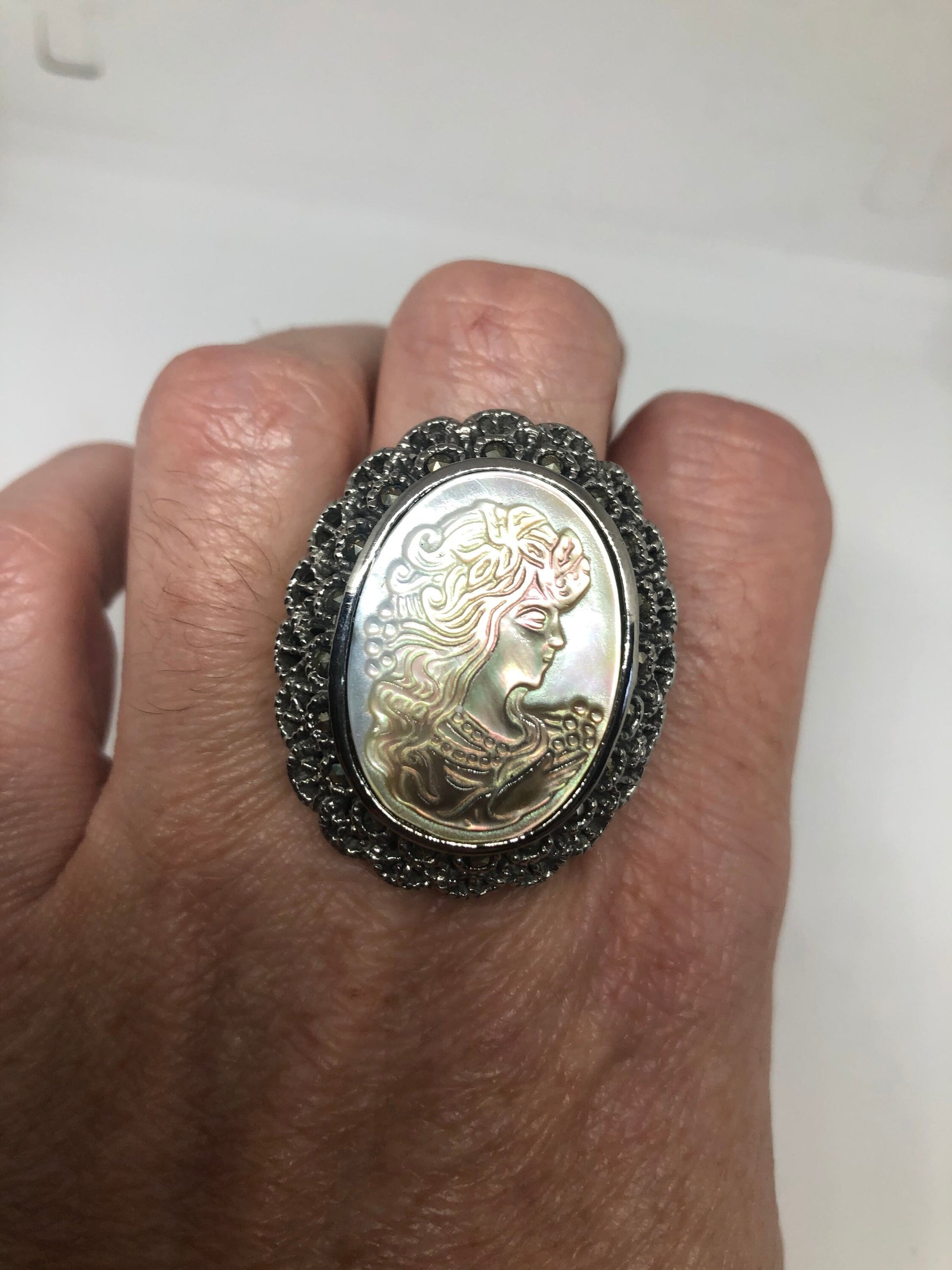 Antique White Mother of Pearl cameo Marcasite Filigree Ring Size 8.5