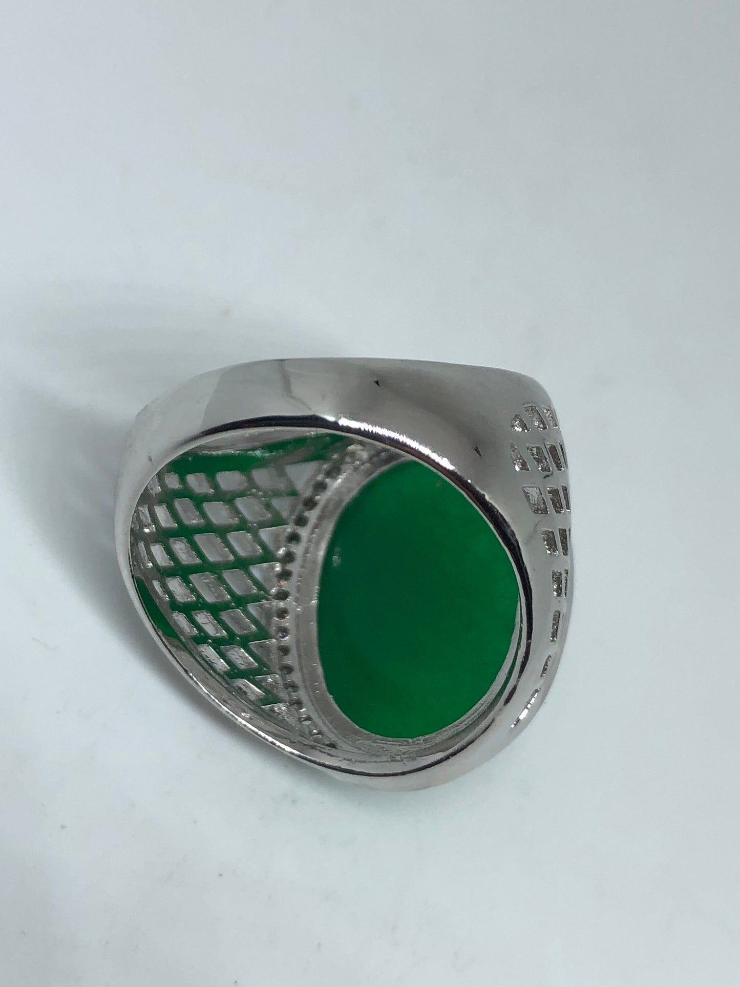 Vintage Lucky Green Nephrite Jade Ring