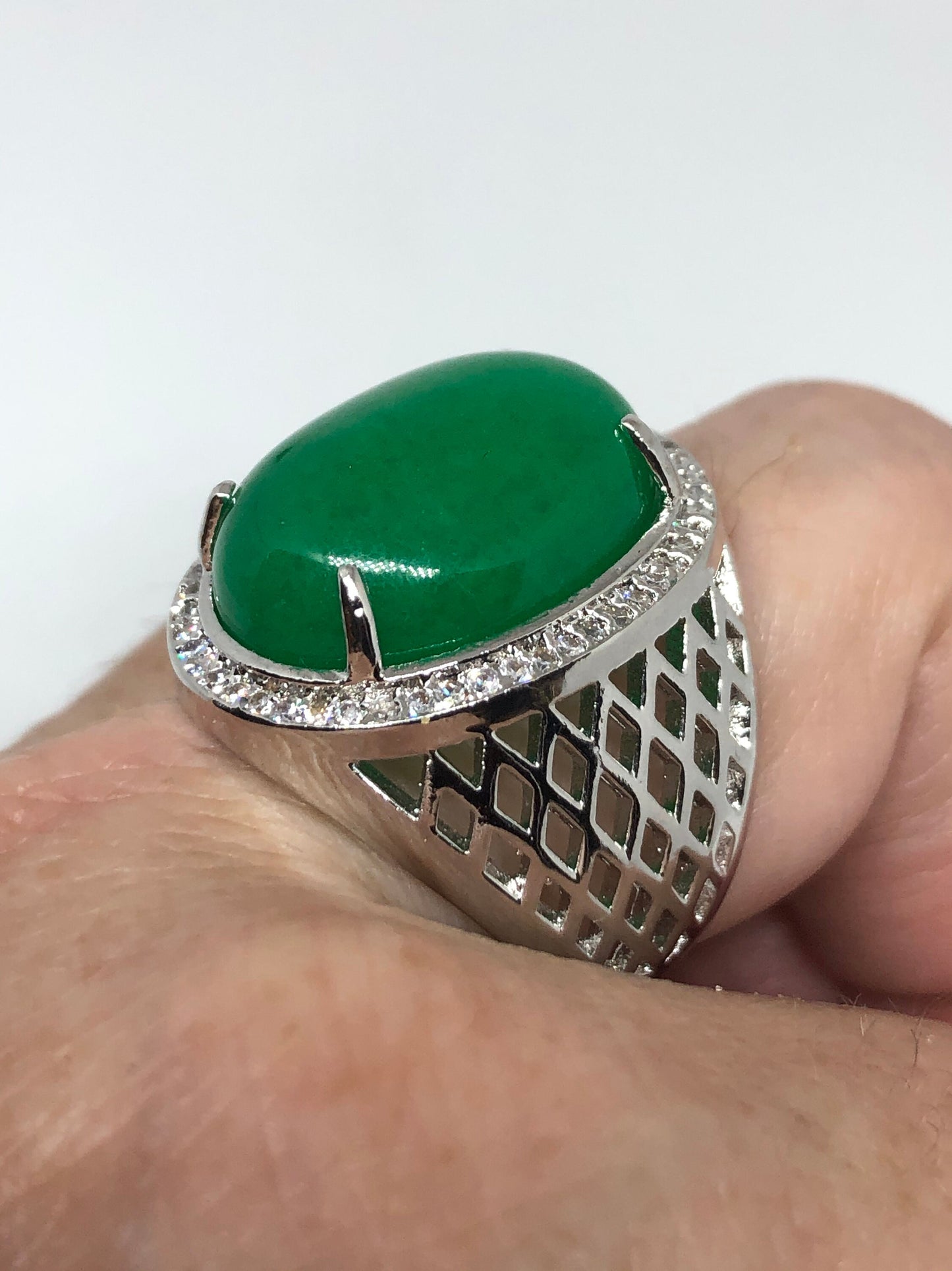 Vintage Lucky Green Nephrite Jade Ring