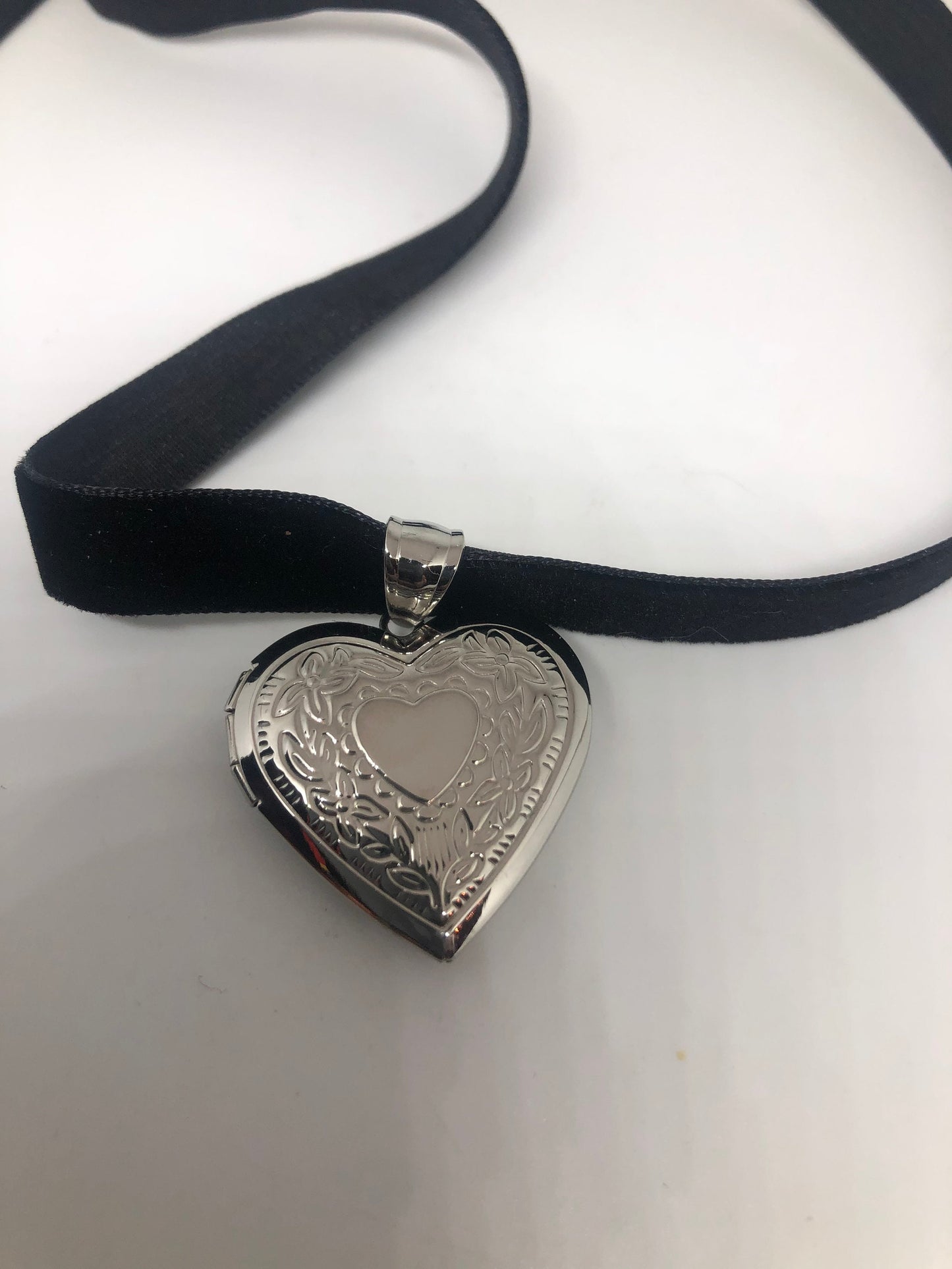 Vintage Silver Locket | Tiny Heart Photo Charm Stainless Steel Deco Etched Choker Necklace