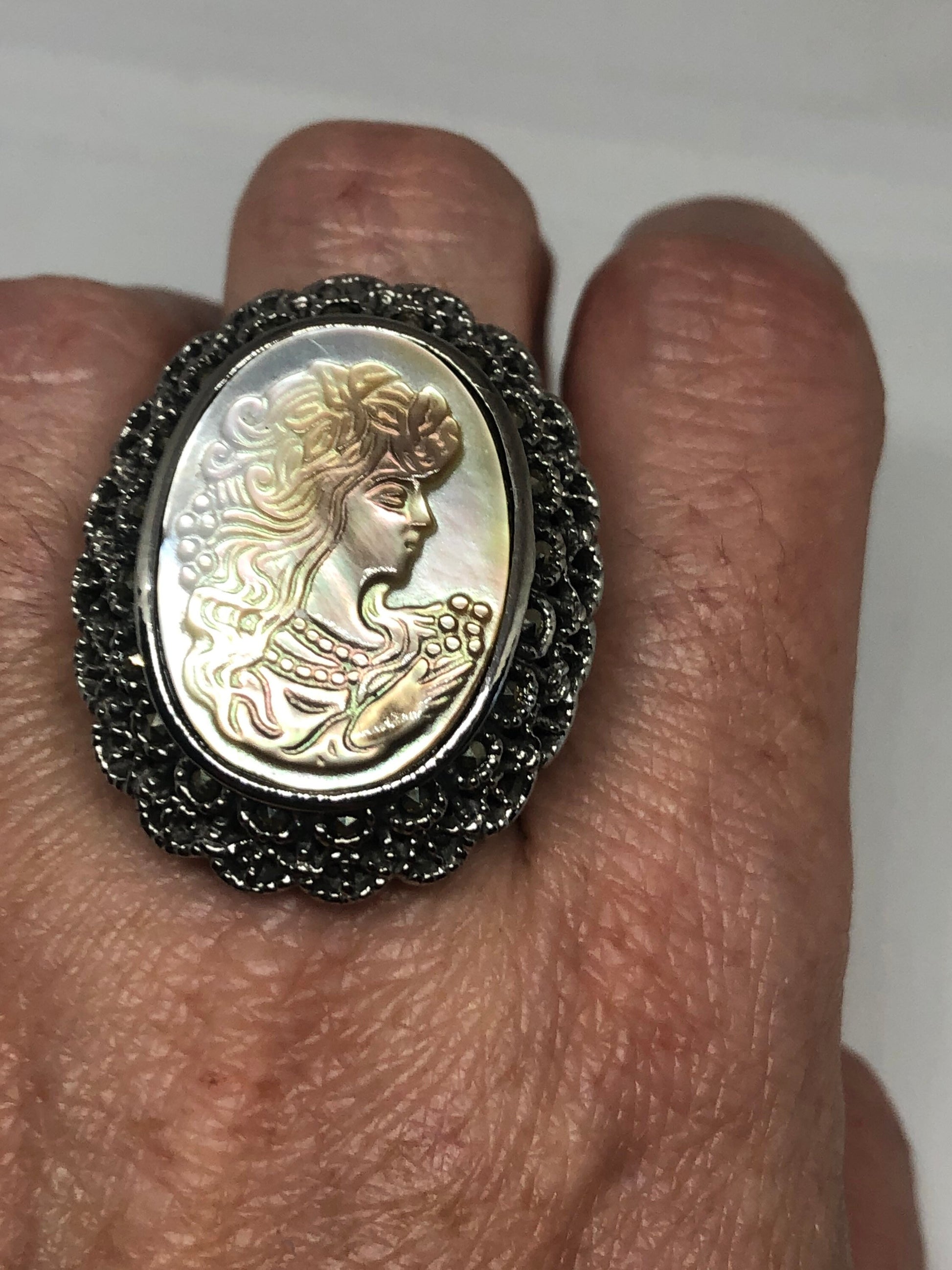 Antique White Mother of Pearl cameo Marcasite Filigree Ring Size 8.5