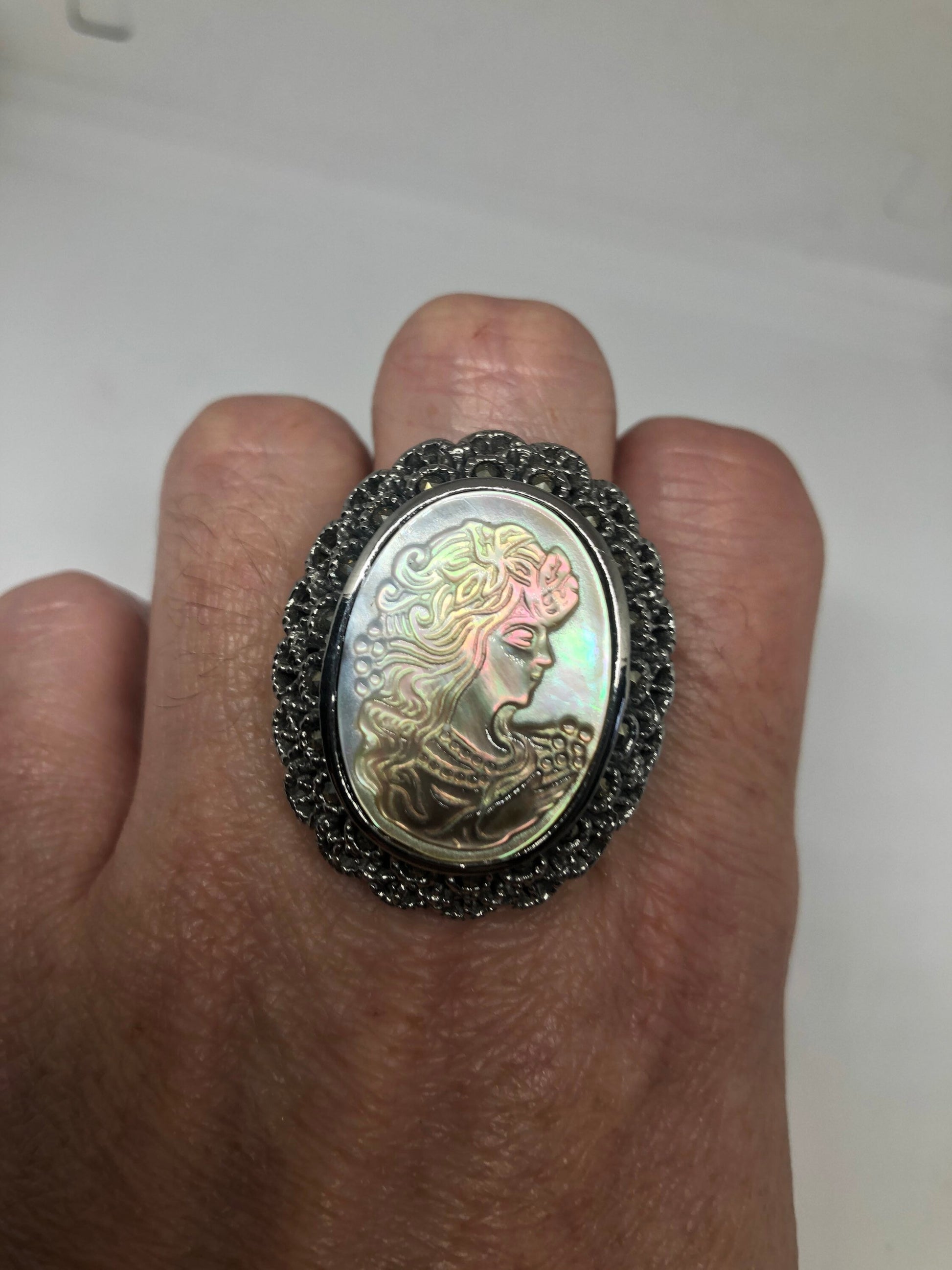 Antique White Mother of Pearl cameo Marcasite Filigree Ring Size 8.5