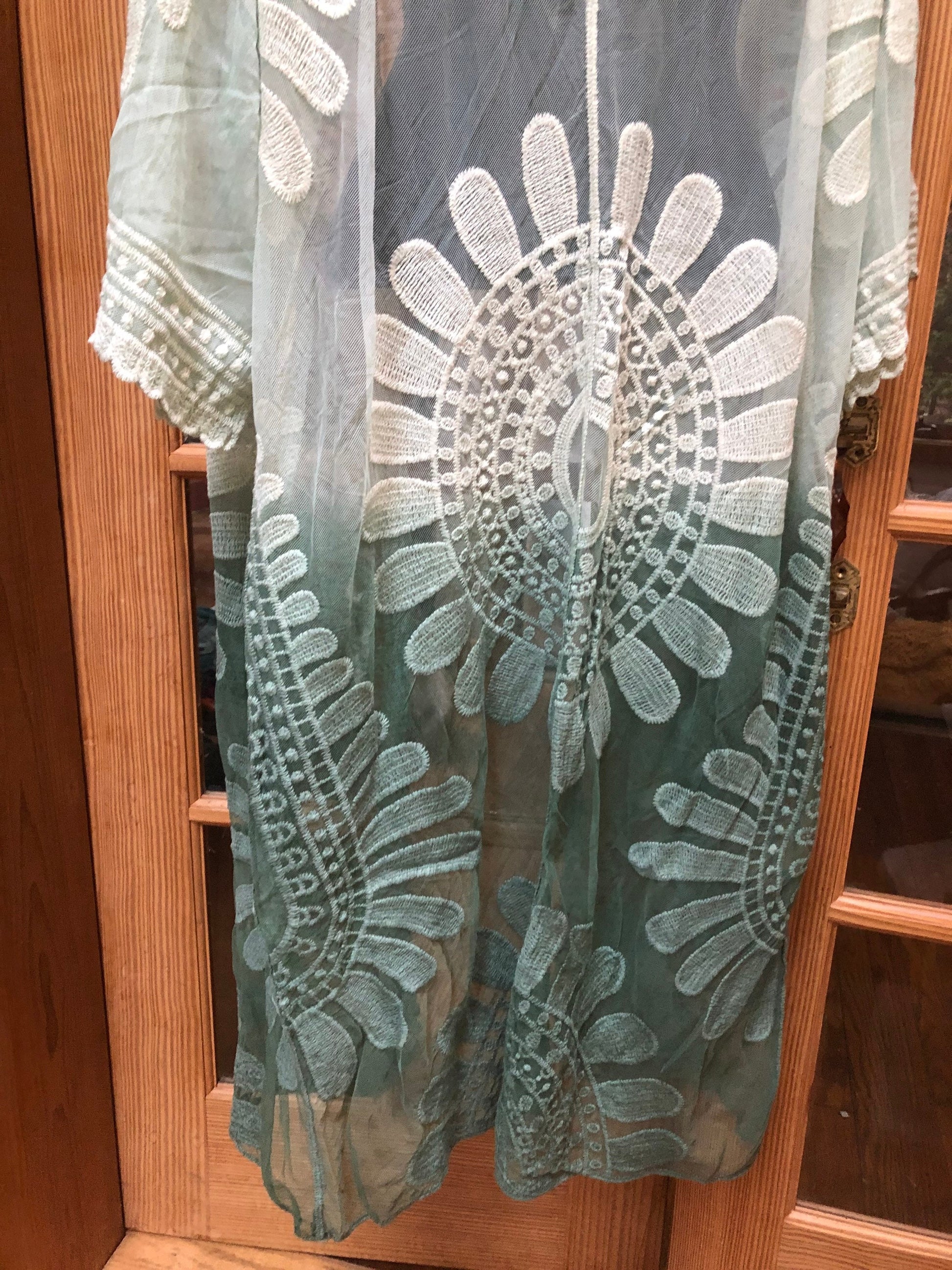 Vintage Style Green Embroidered kimono jacket