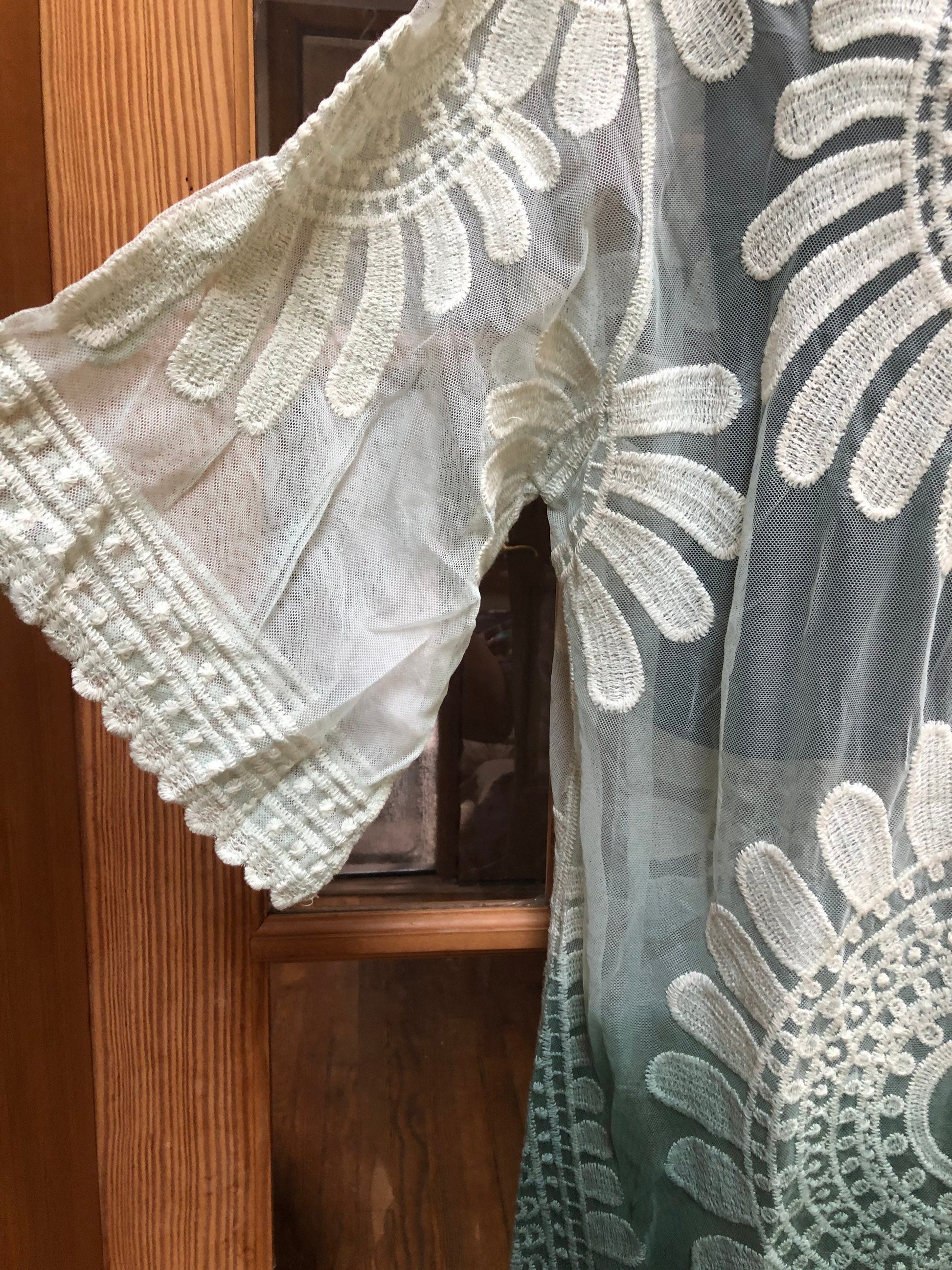 Vintage Style Green Embroidered kimono jacket