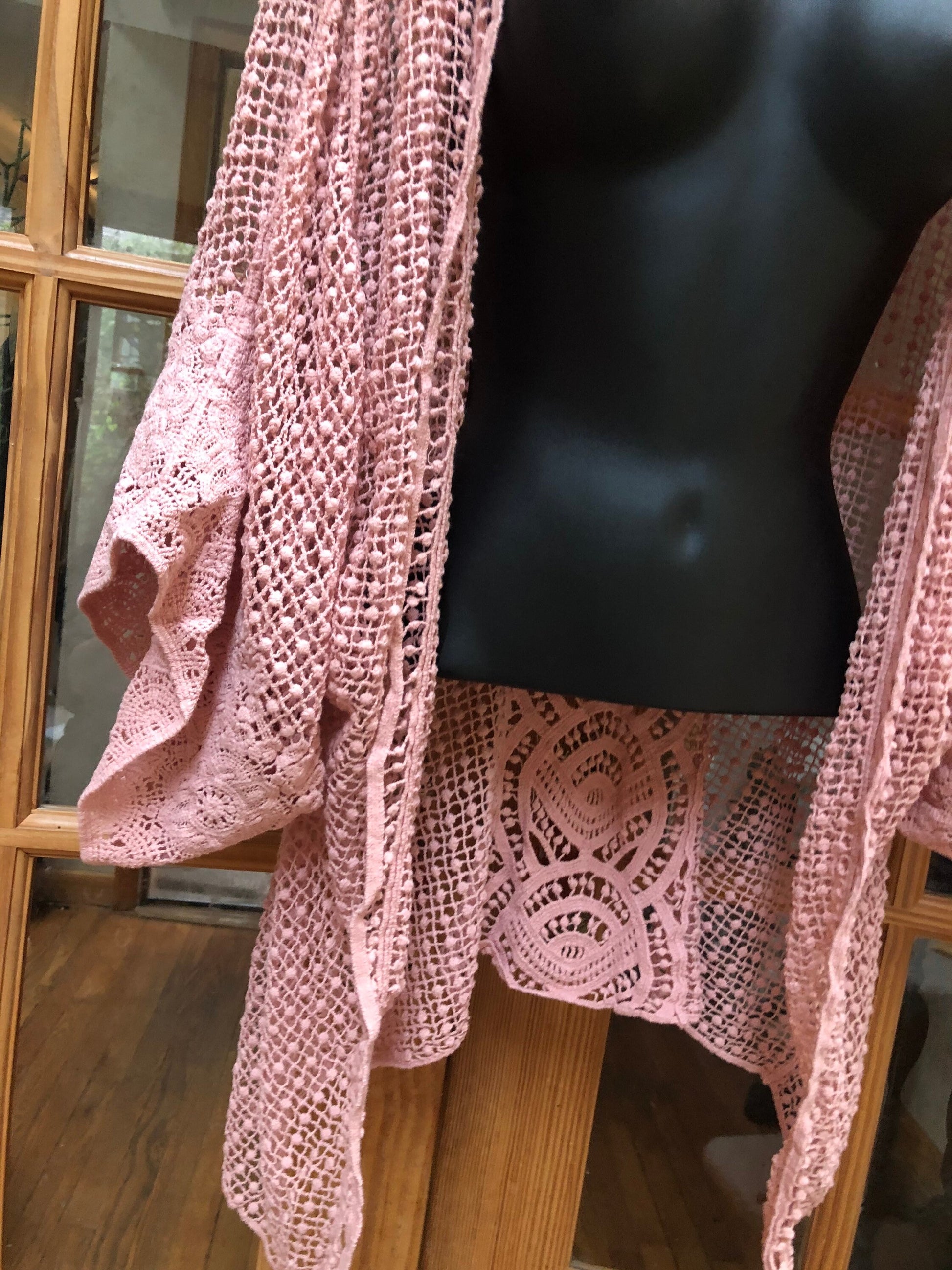 Vintage Style Pink Lace Embroidered kimono jacket