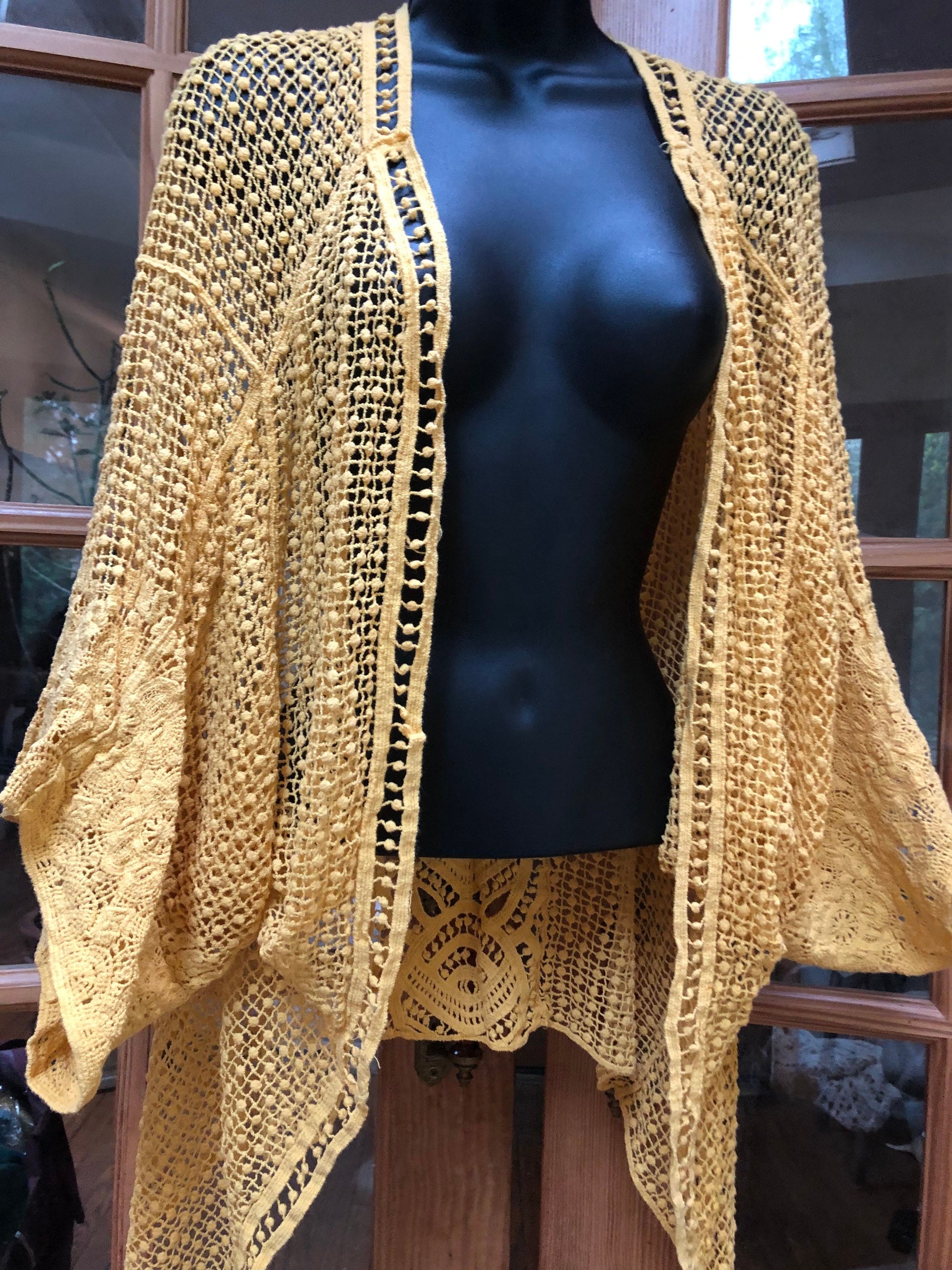 Vintage Style Yellow Lace Embroidered kimono jacket