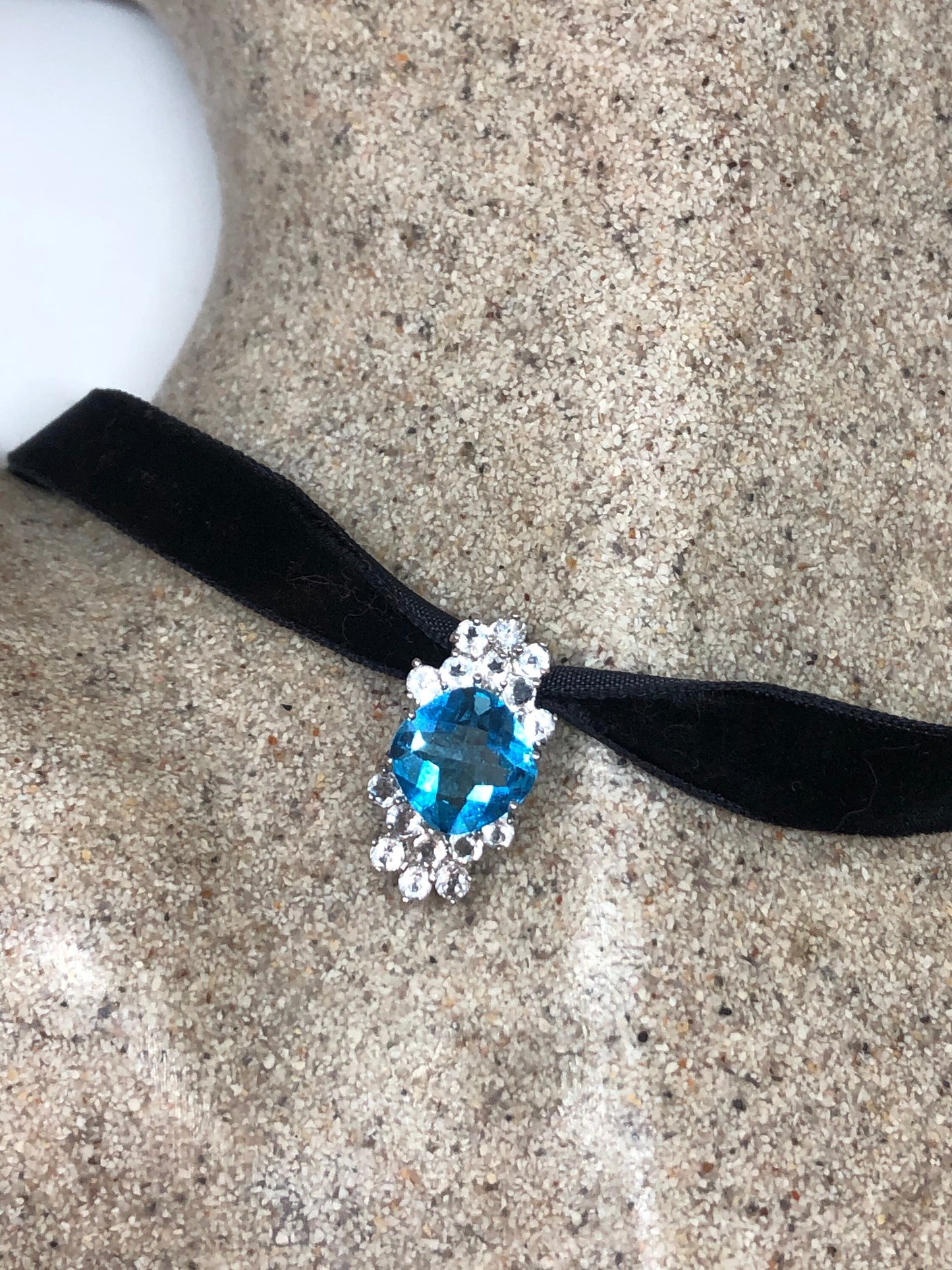 Vintage Blue Topaz Choker 925 Sterling Silver Necklace Pendant