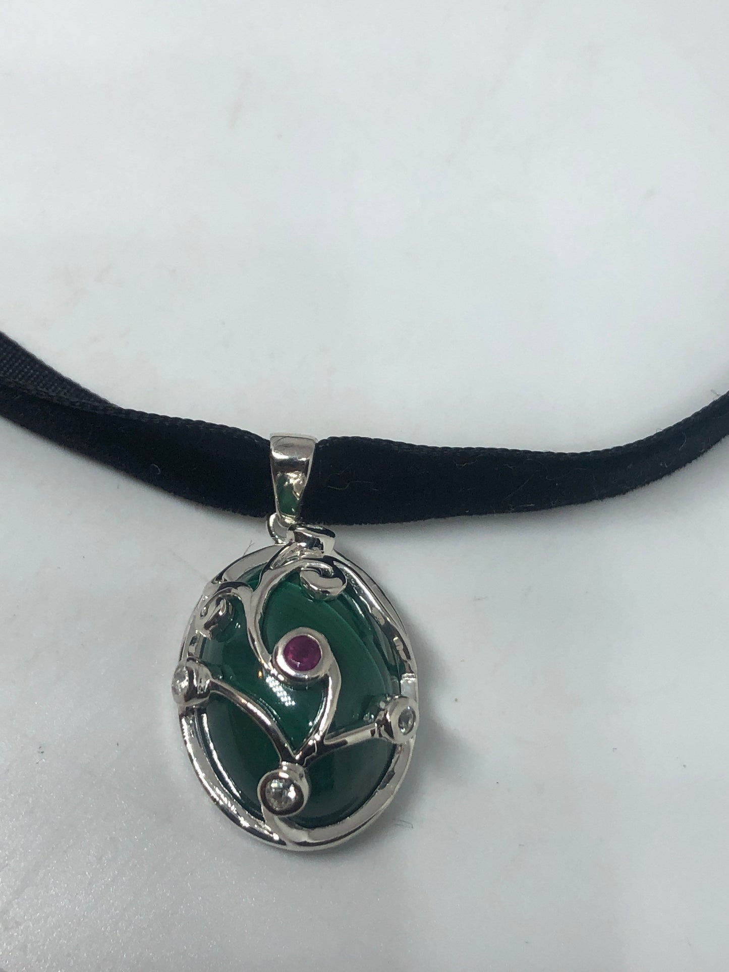 Vintage malachite Choker Deco Ruby 925 Sterling Silver Necklace