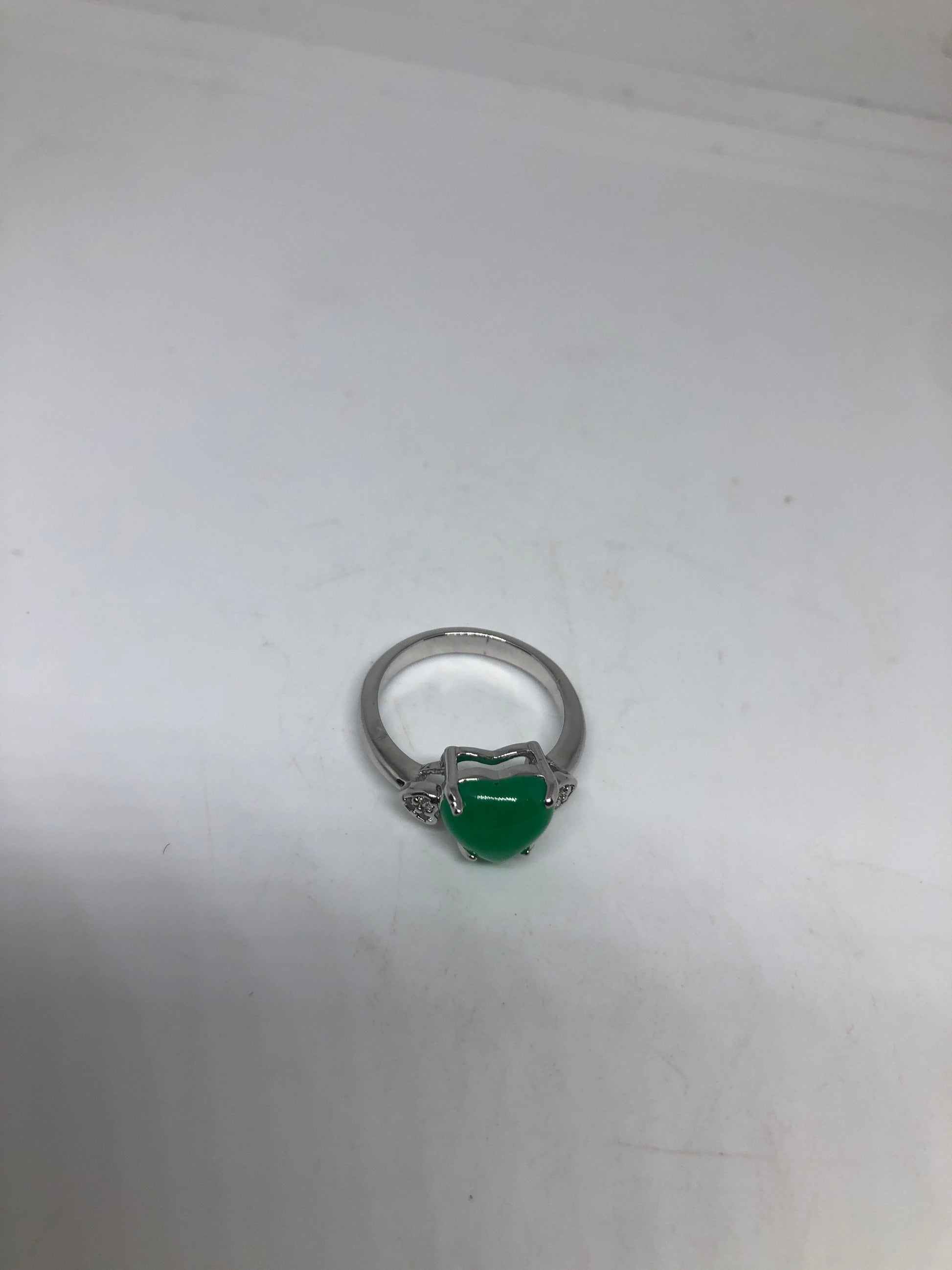 Vintage Lucky Green Nephrite Jade Heart Rhodium Ring