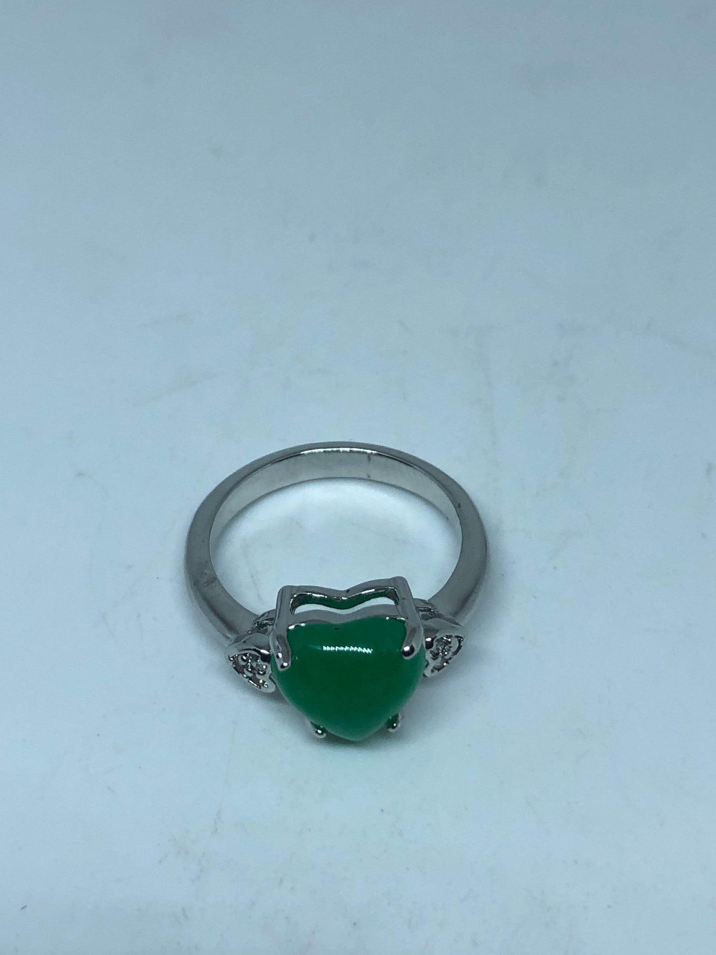 Vintage Lucky Green Nephrite Jade Heart Rhodium Ring