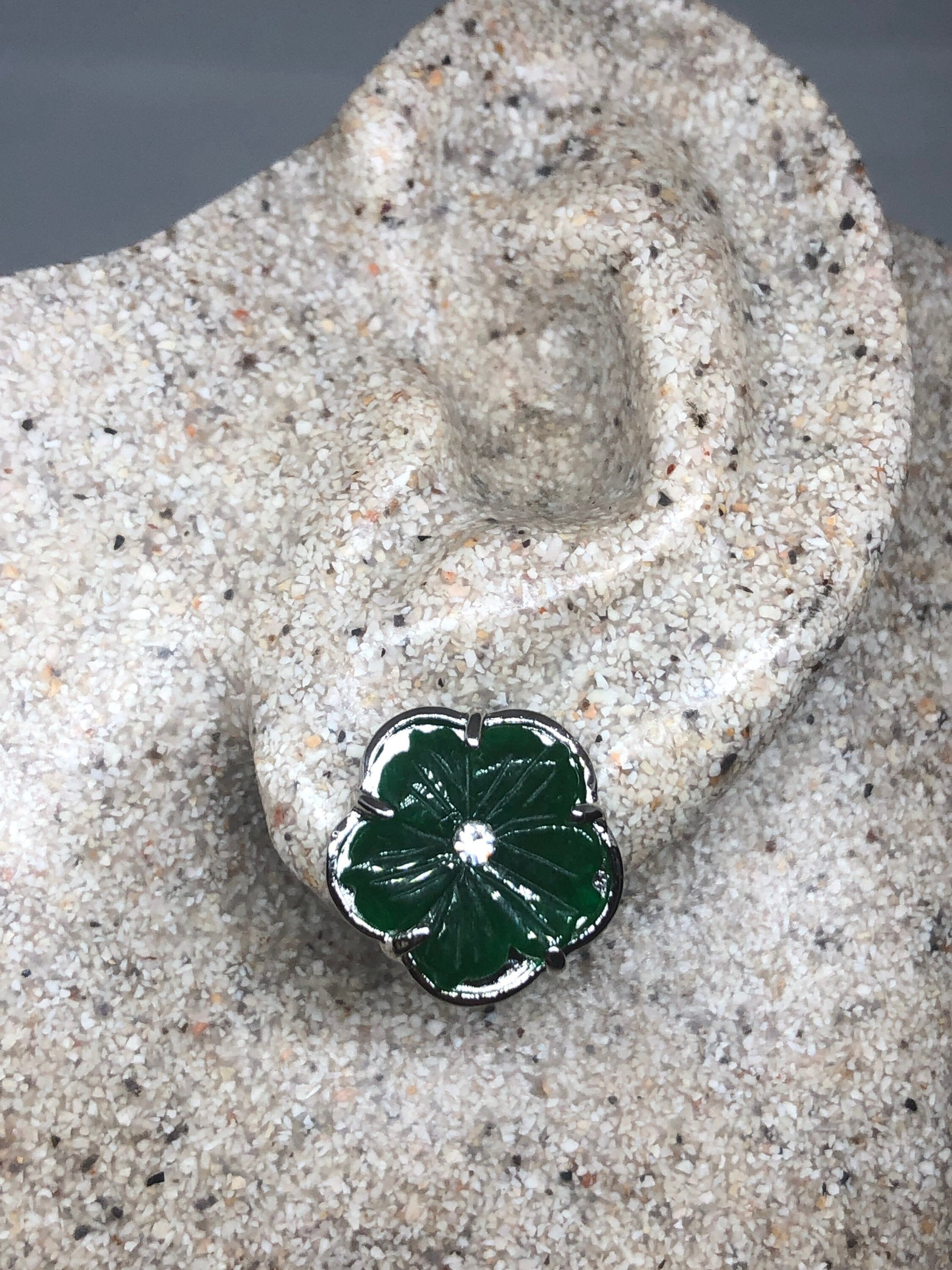 Vintage Green Jade Flower Earrings Stud Button