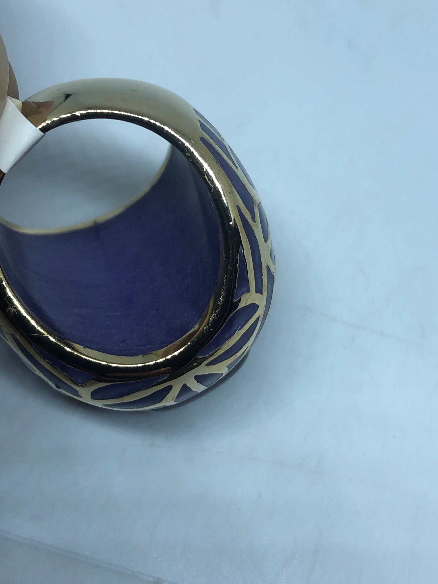 Vintage Purple Cats Eye Art Glass Enamel Ring