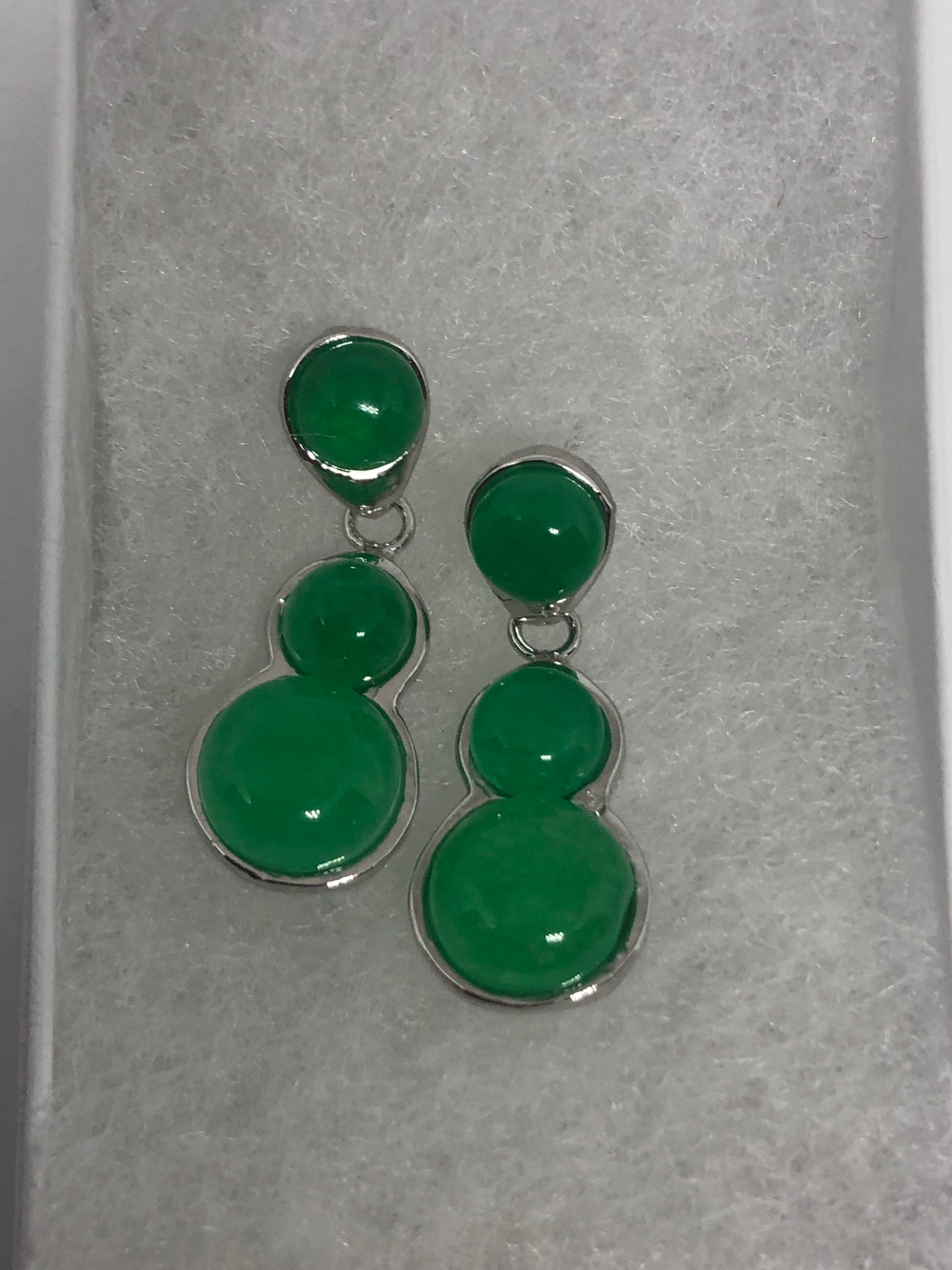 Vintage Fun Green Jade Gemstone Silver Bronze Earrings