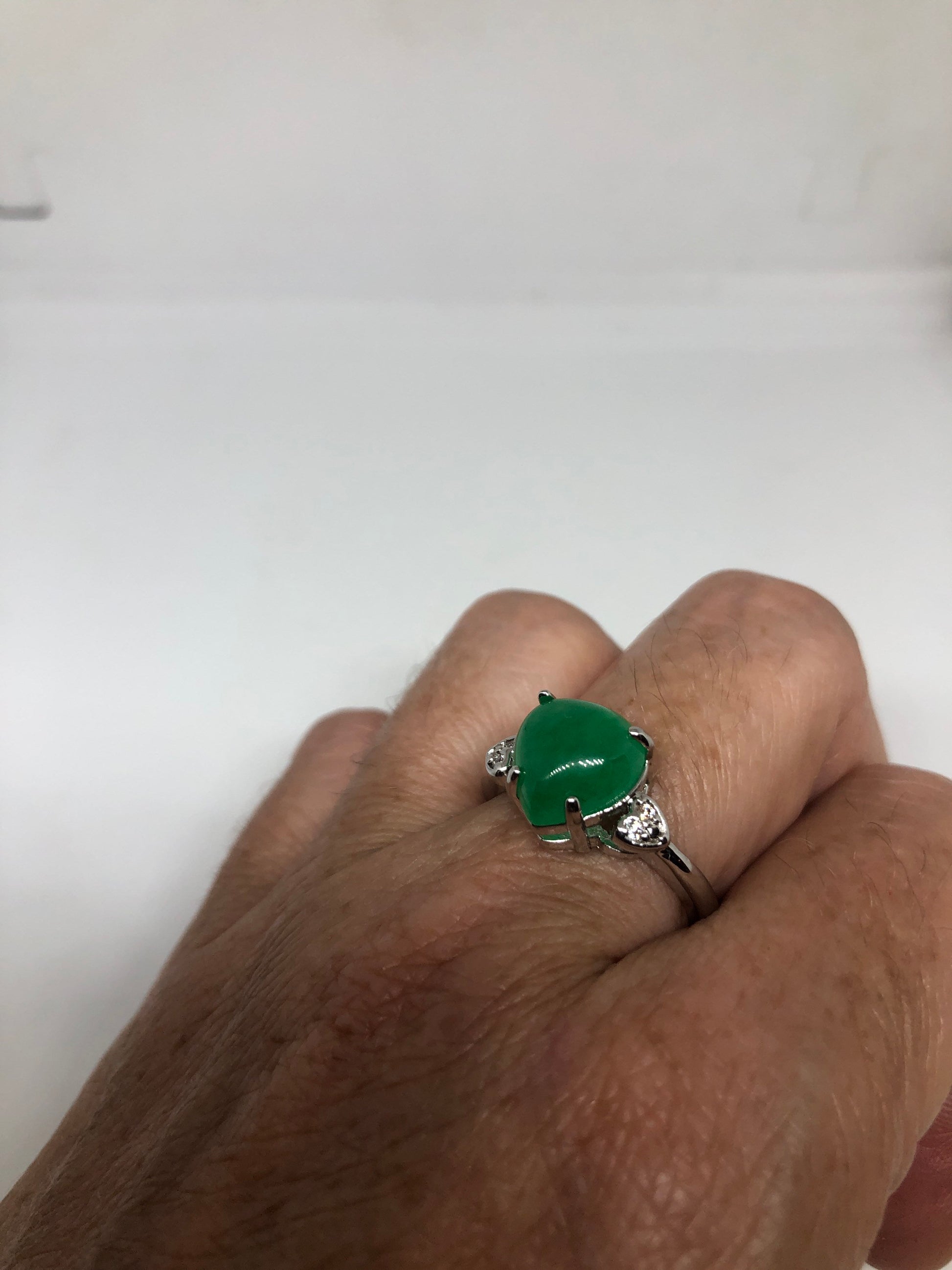 Vintage Lucky Green Nephrite Jade Heart Rhodium Ring