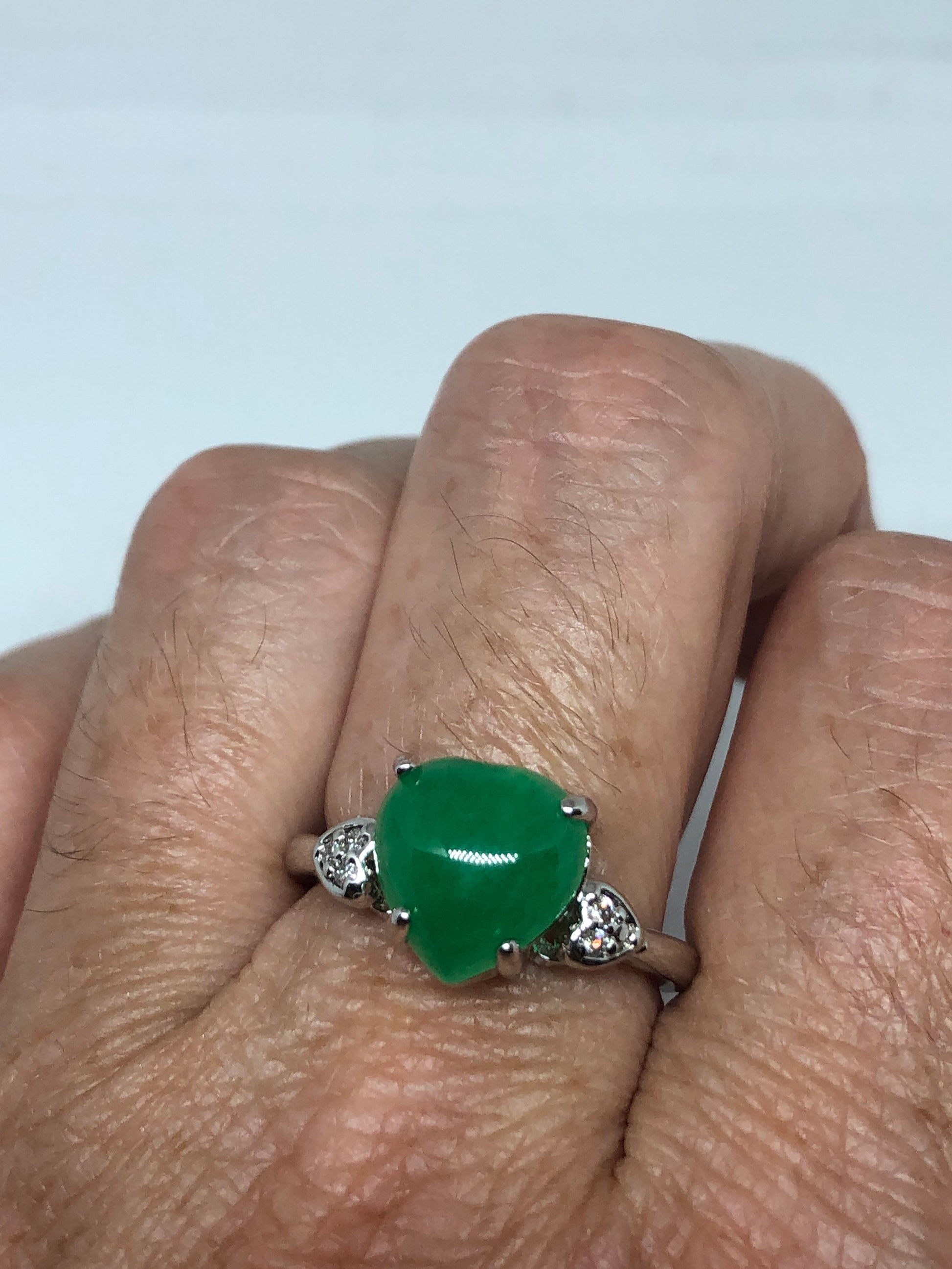 Vintage Lucky Green Nephrite Jade Heart Rhodium Ring