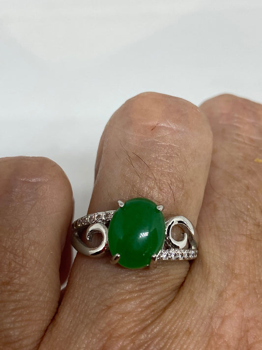 Vintage Lucky Green Nephrite Jade Ring