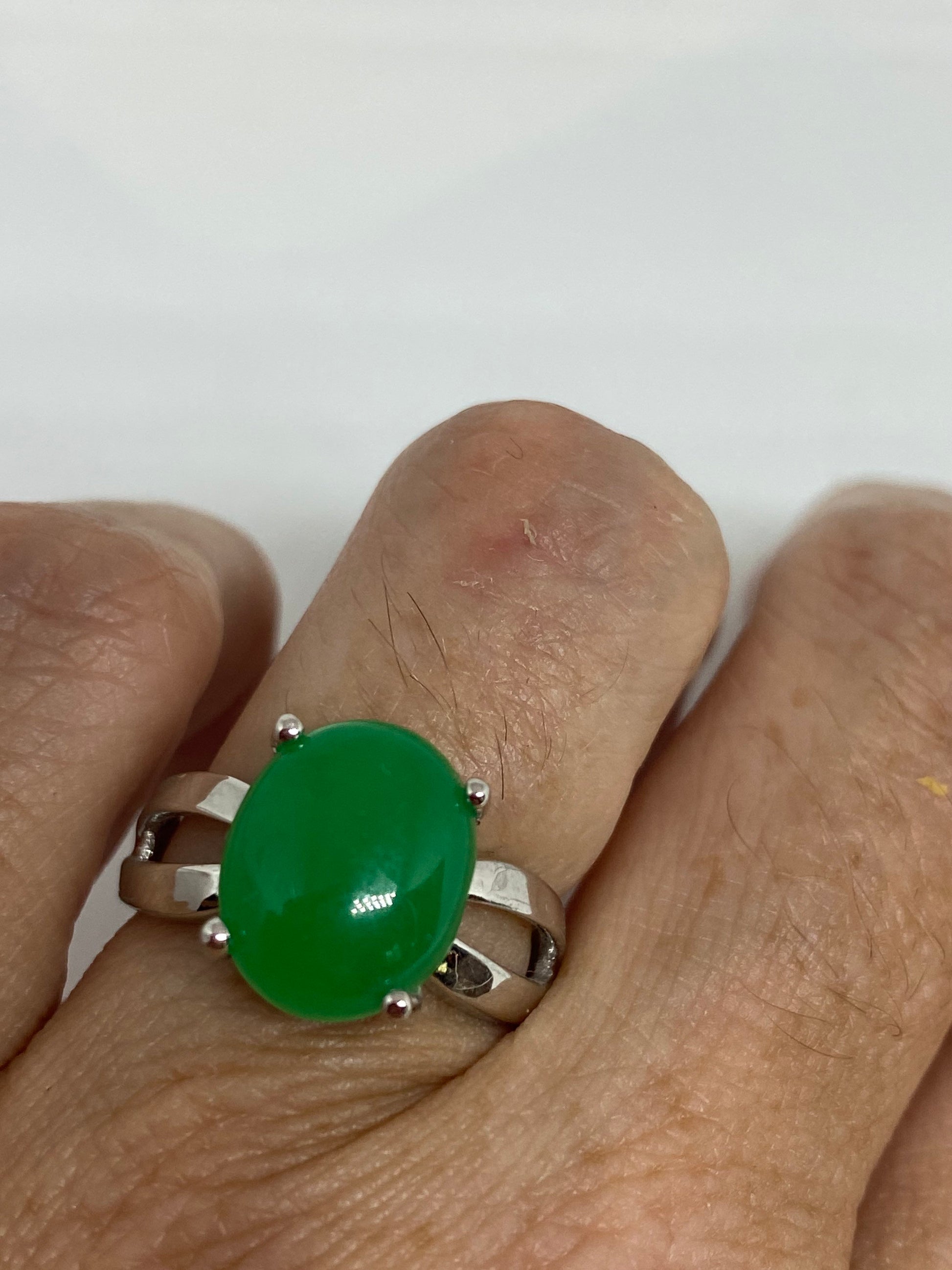 Vintage Lucky Green Nephrite Jade Ring