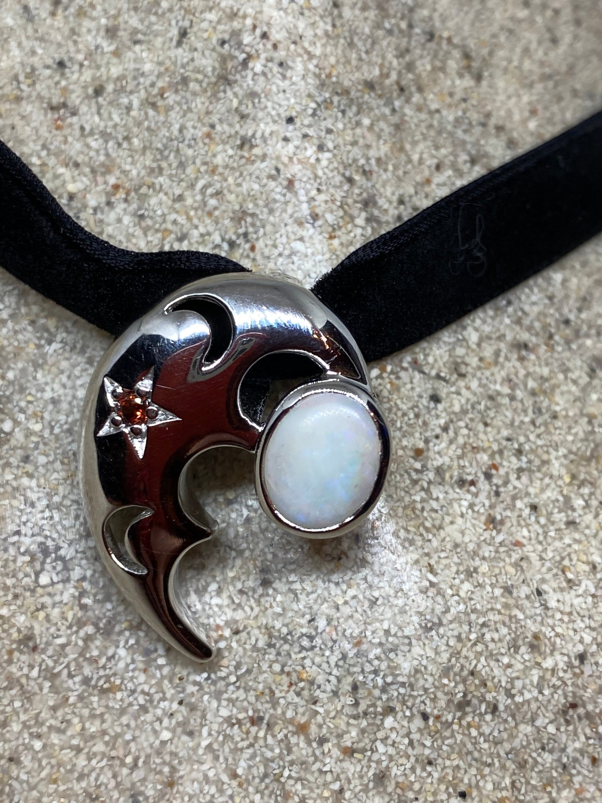 Vintage White Opal moon Choker 925 Sterling Silver Deco Pendant Necklace