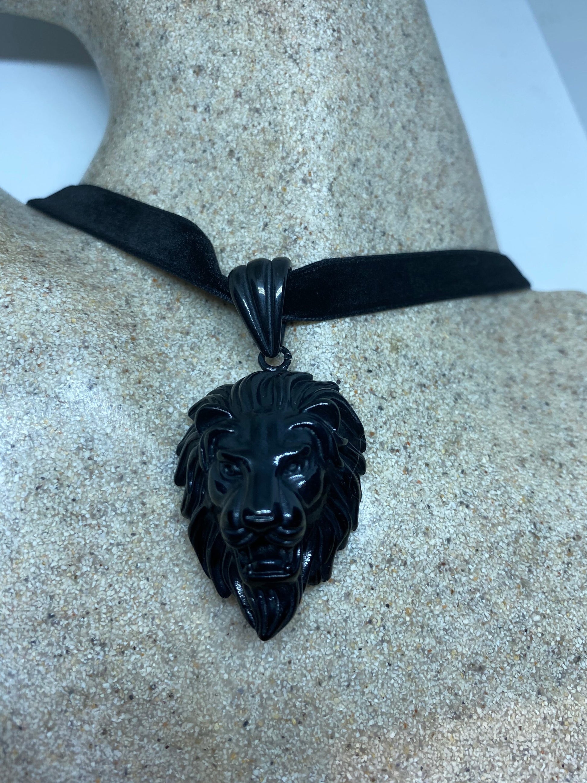 Vintage Black Stainless Steel Gothic Celtic Lion Leo Pendant Necklace