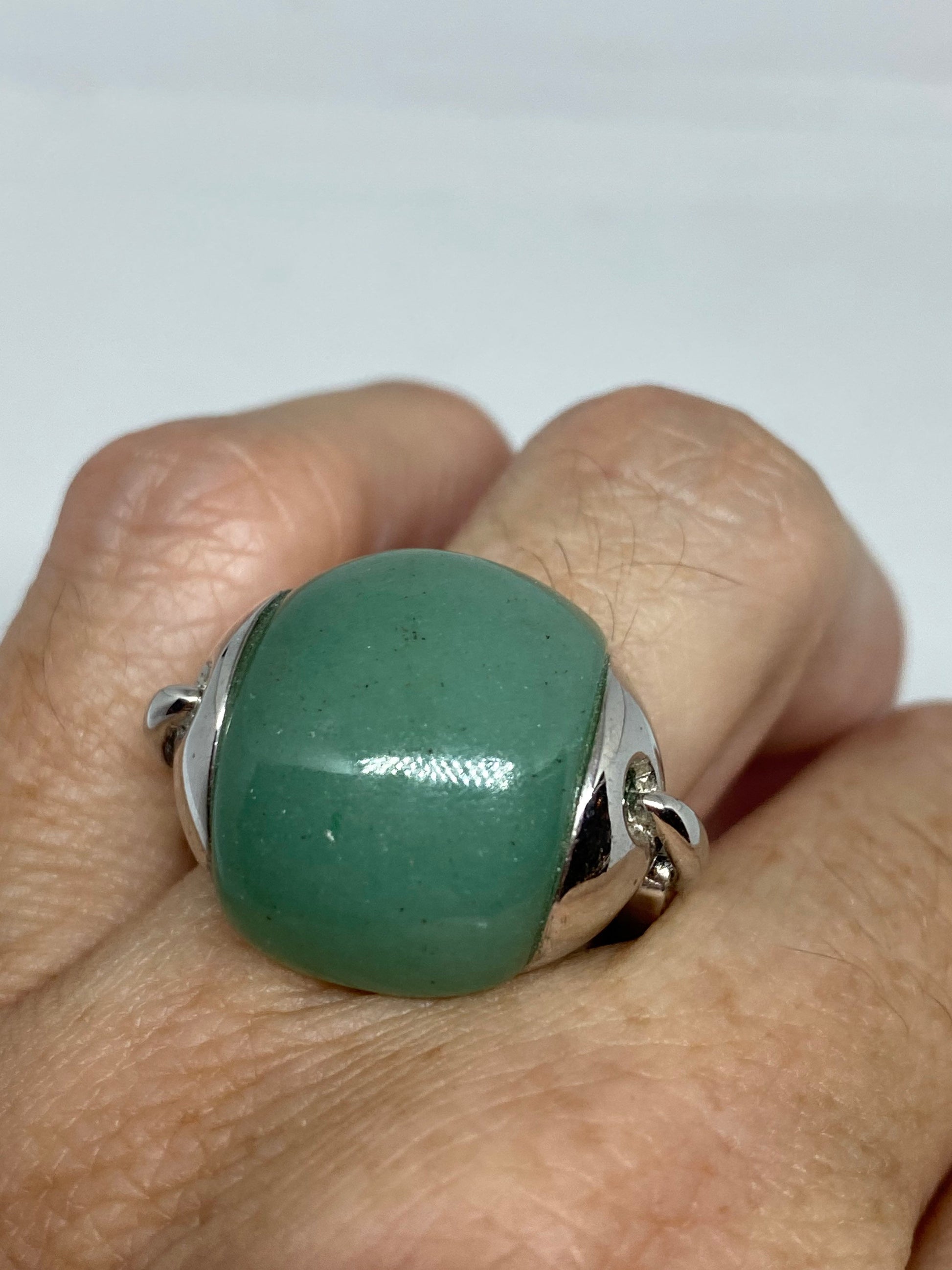 Vintage Green Jade Ring Nephrite 925 Sterling Silver Cocktail Size 9.5