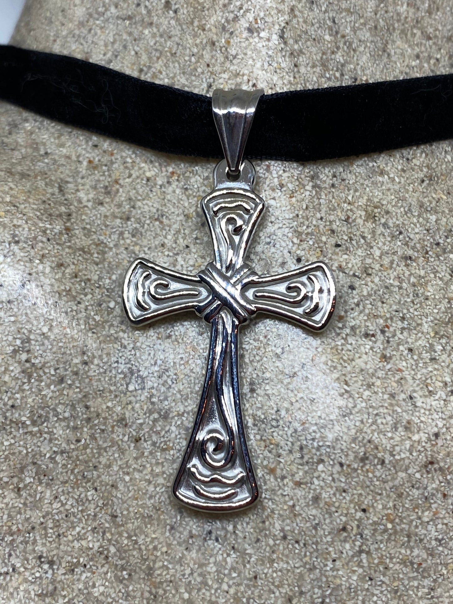 Vintage Celtic Silver Stainless Steel Cross Pendant Necklace