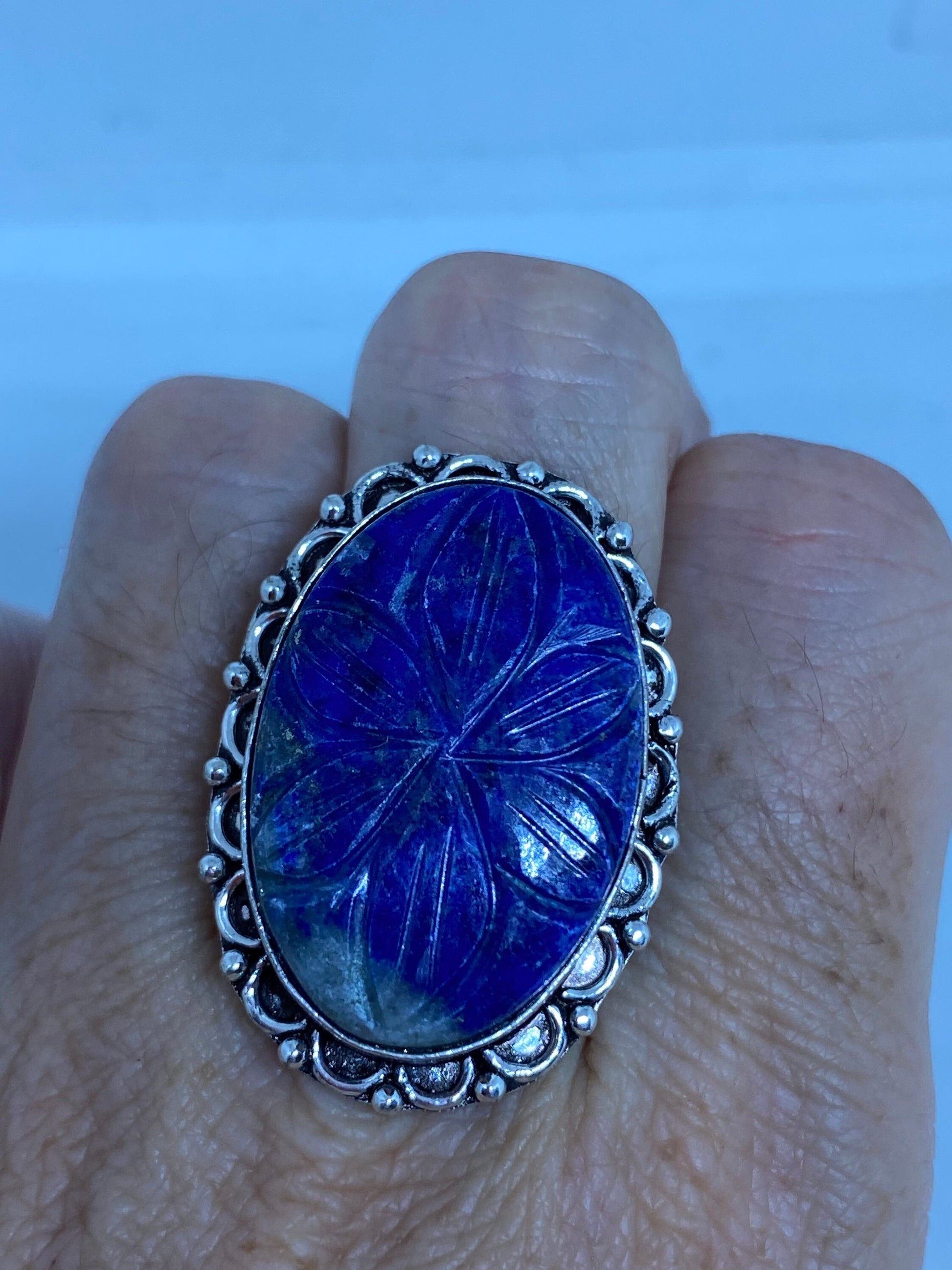 Vintage Blue Flower Carved Lapis Lazuli Ring