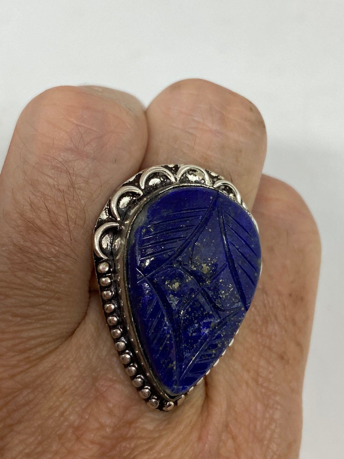 Vintage Blue Flower Carved Lapis Lazuli Ring