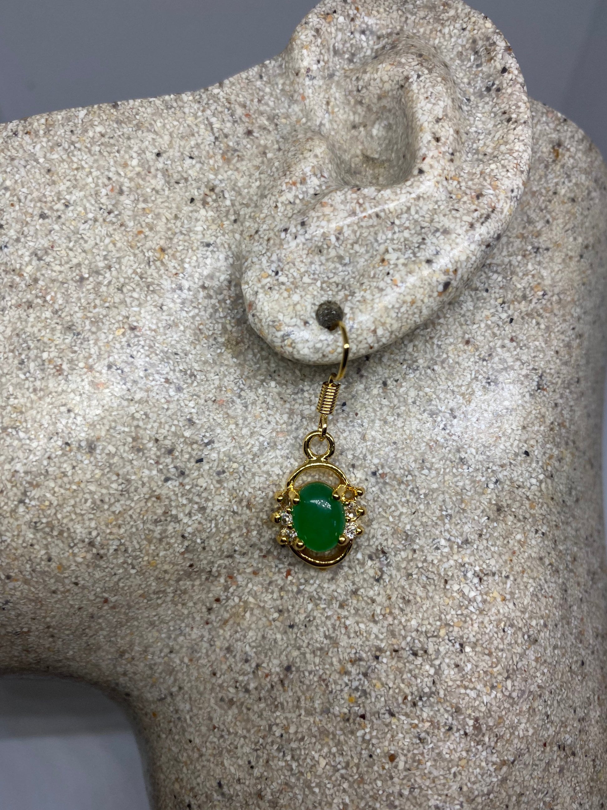 Vintage Fun Green Jade Gemstone Gold Bronze Earrings