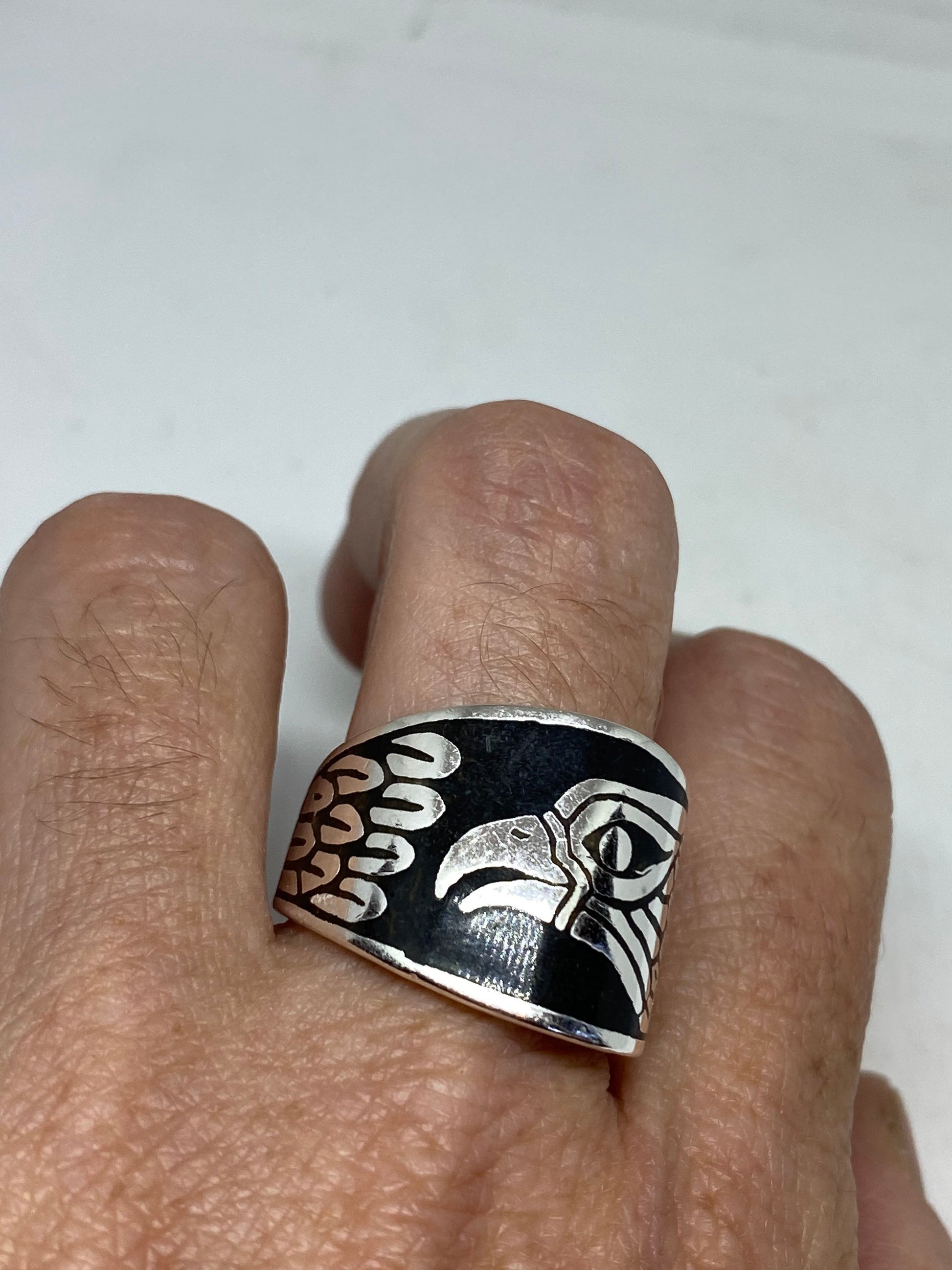 Vintage Native American Style Southwestern Black Inlay Mens Hawk Ring
