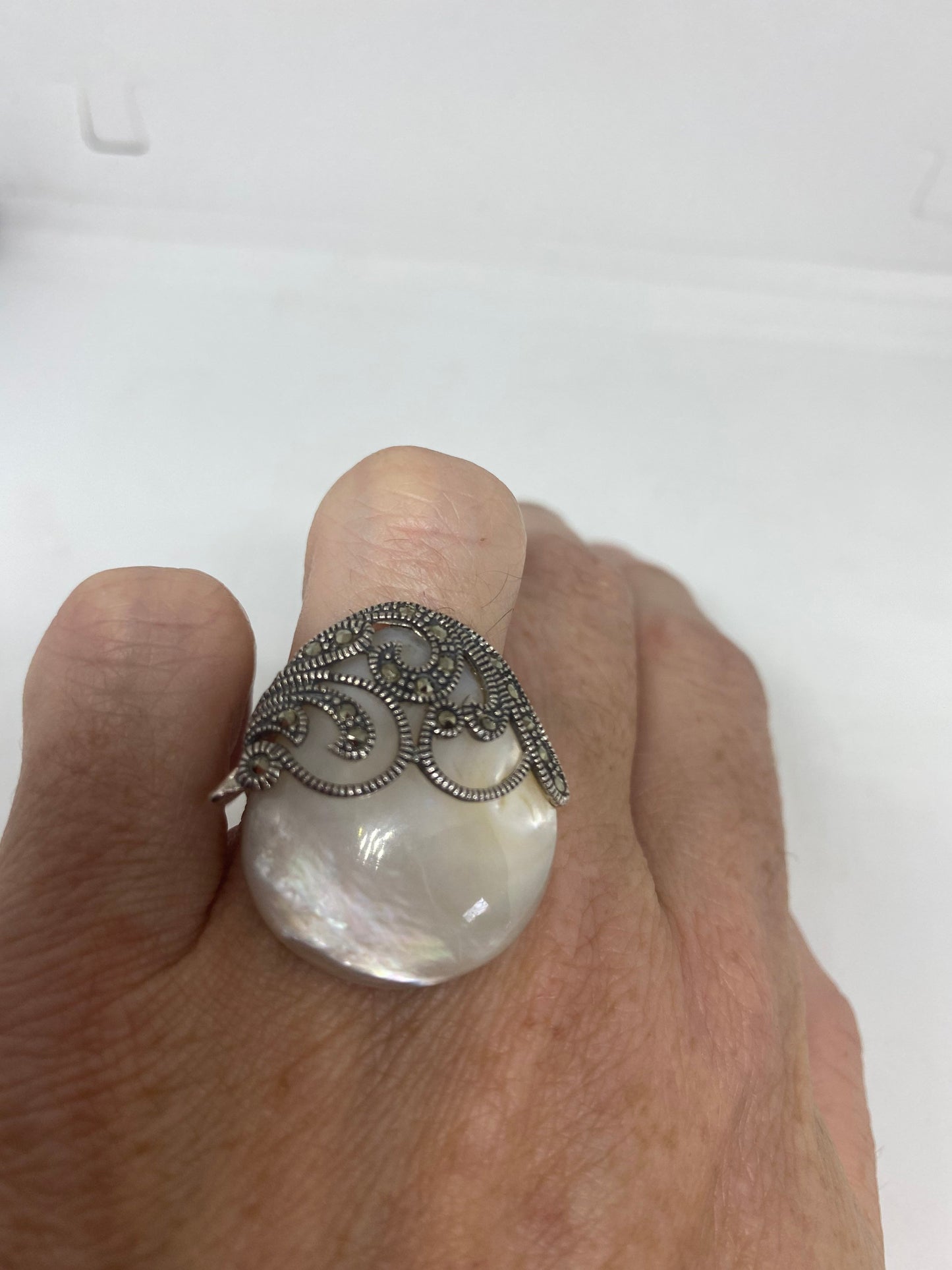 Vintage Mother of Pearl 925 Sterling Silver Marcasite Ring