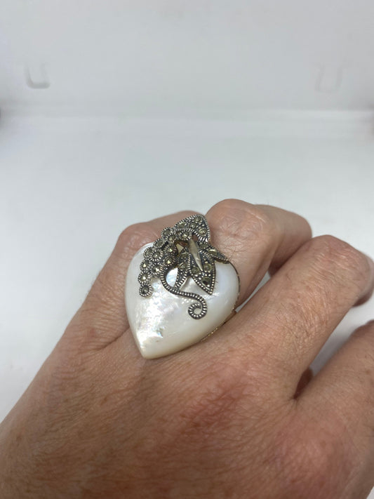 Vintage Mother of Pearl 925 Sterling Silver Marcasite Ring