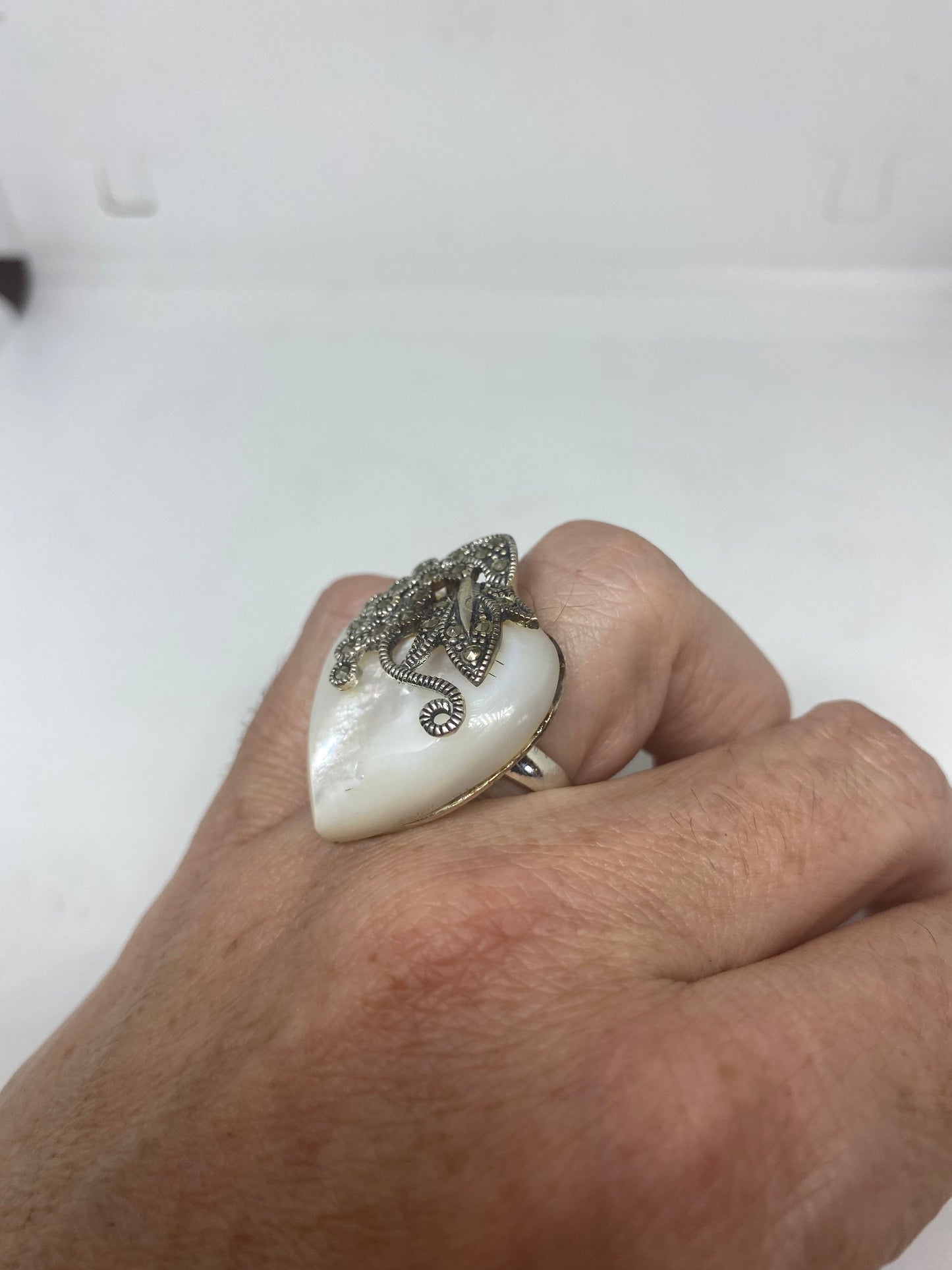 Vintage Mother of Pearl 925 Sterling Silver Marcasite Ring