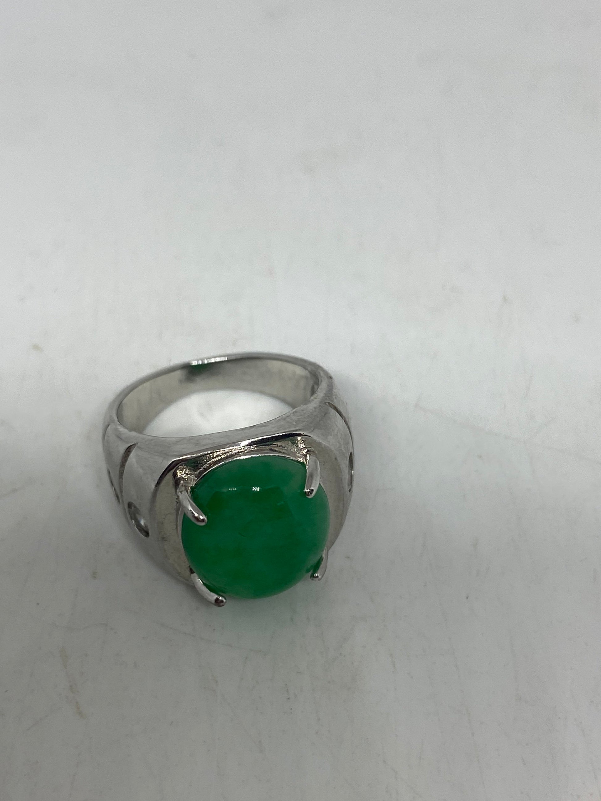 Vintage Lucky Green Nephrite Jade Ring