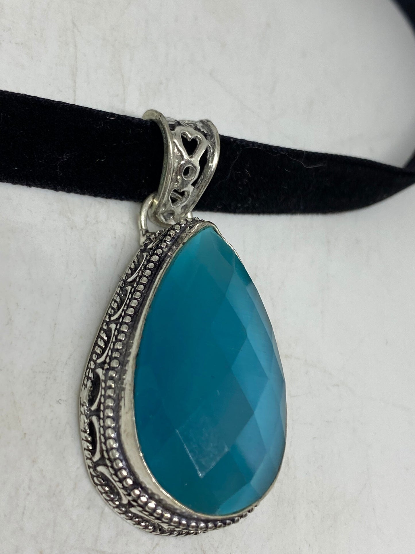 Vintage Turquoise Cats Eye Glass Antique Velvet Choker Necklace